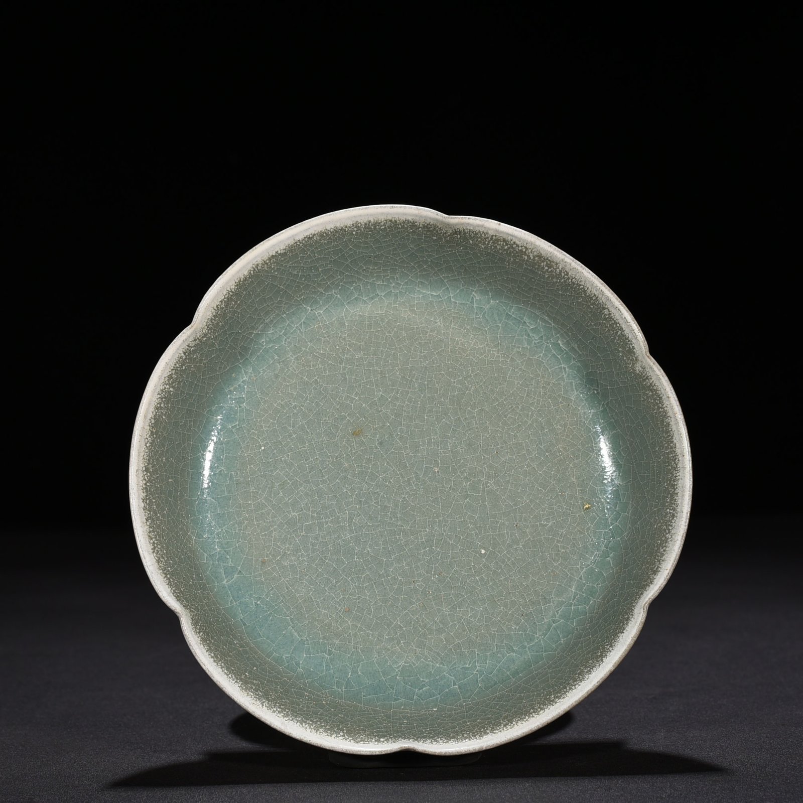Song Dynasty Ru kiln azure glaze sunflower wash