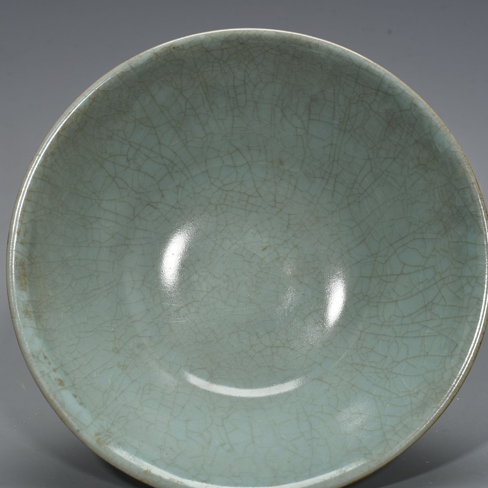 Song Dynasty Ru Kiln azure glaze thin bowl