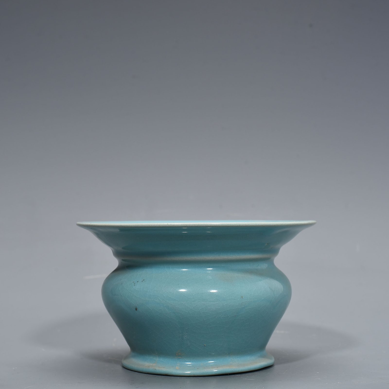 Song Dynasty Ru kiln azure glaze tall fruit plate