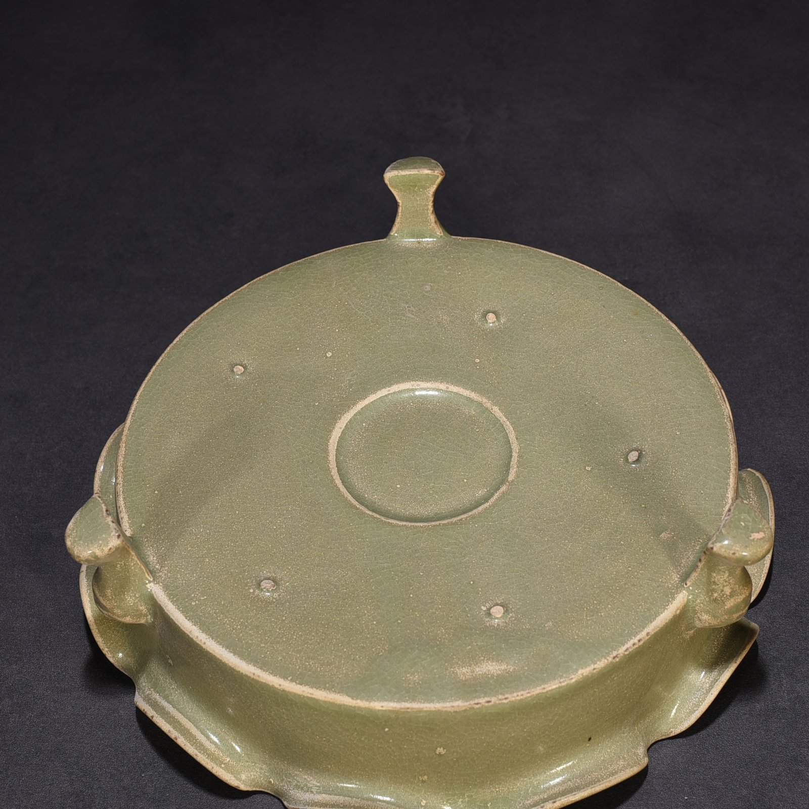 Song Dynasty Three-legged washing machine with Ru dragon pattern
