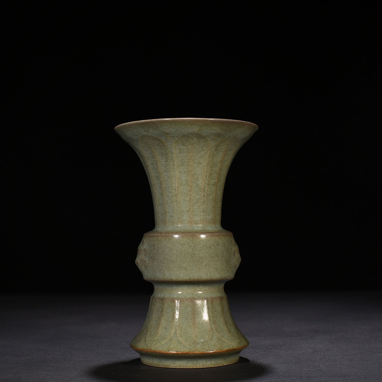 Song Dynasty Ru kiln celadon flower goblet of