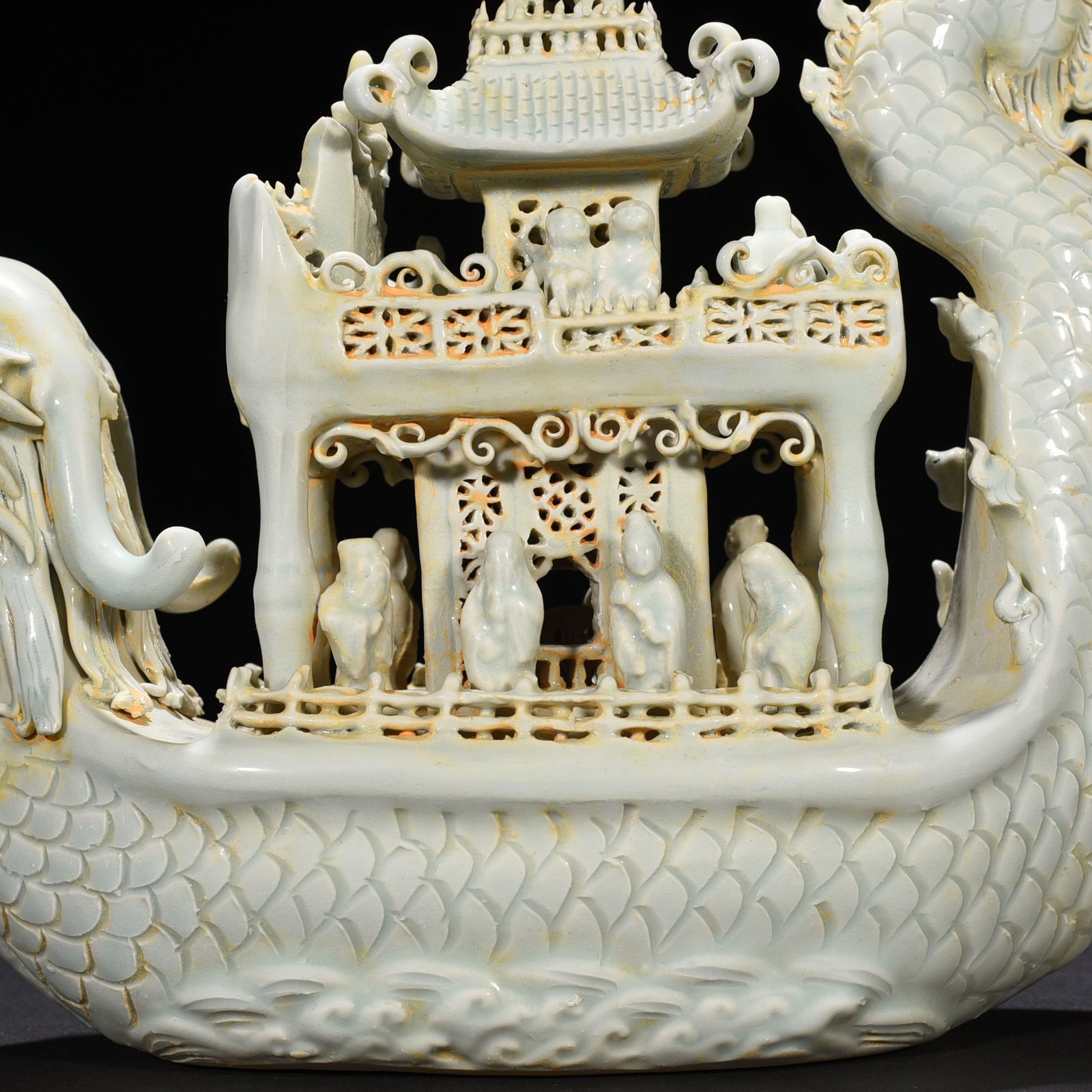 Song Dynasty Hutian kiln shadow celadon eight immortals figure dragon boat