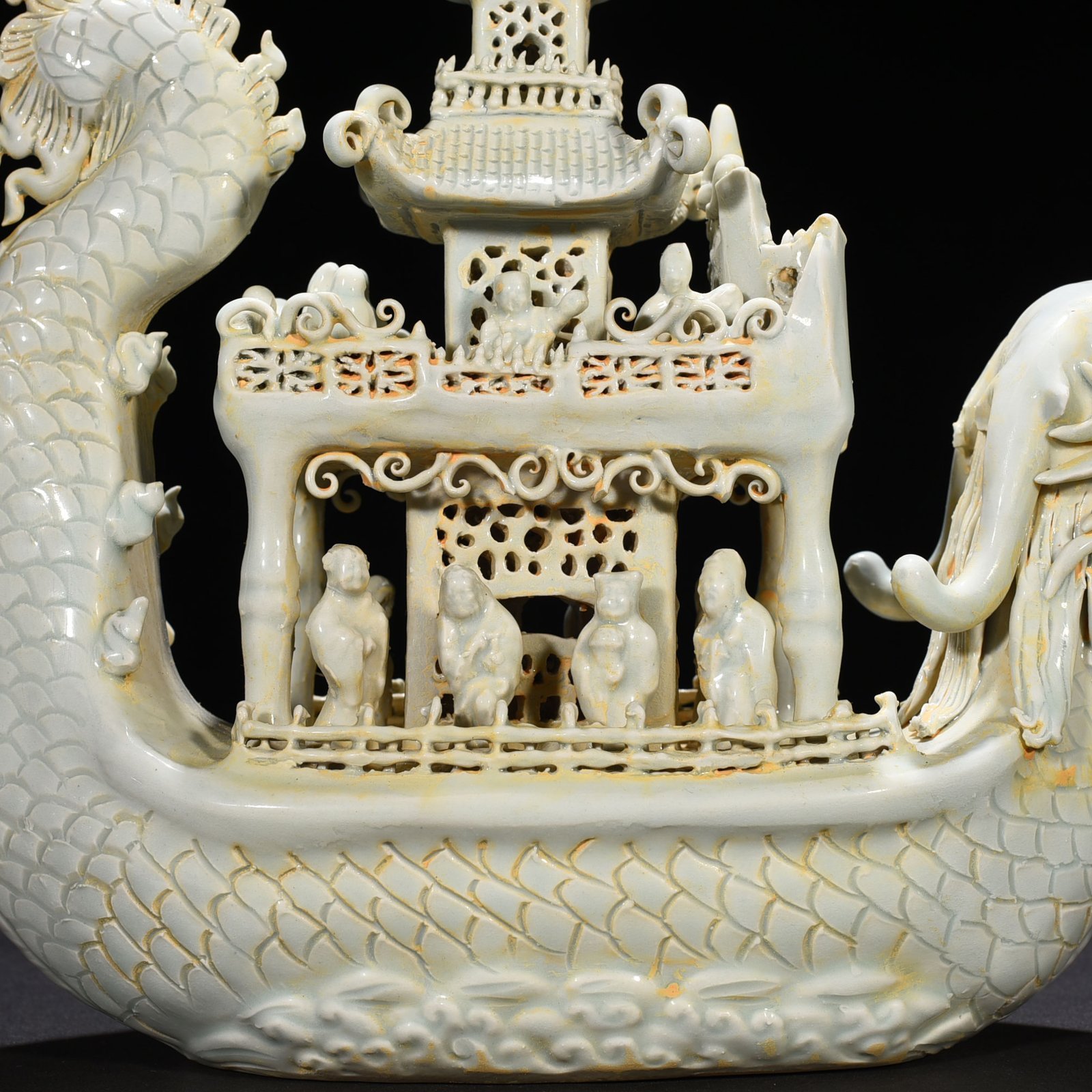 Song Dynasty Hutian kiln shadow celadon eight immortals figure dragon boat