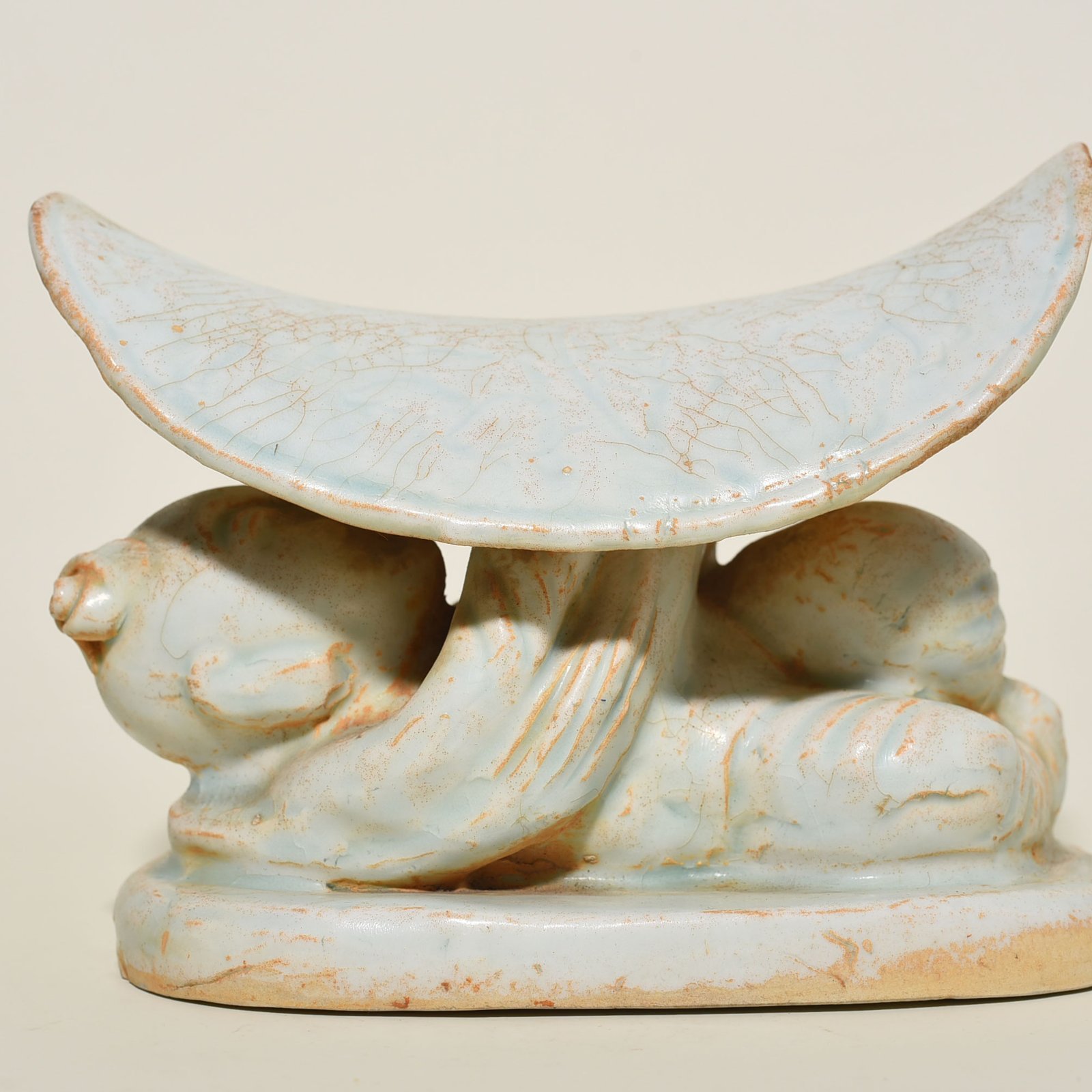 Song Dynasty Hutian kiln shadow celadon child pillow doll pillow