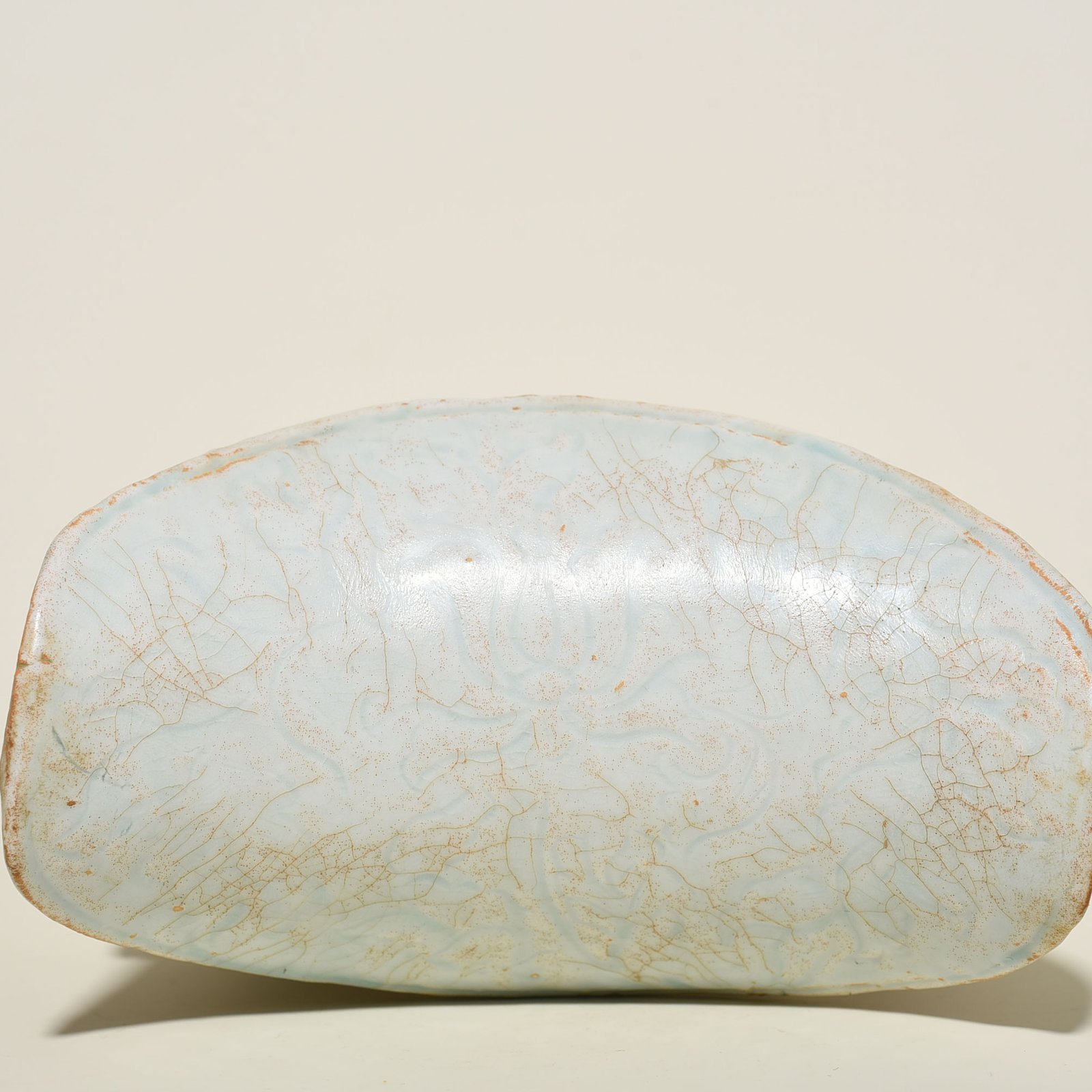 Song Dynasty Hutian kiln shadow celadon child pillow doll pillow