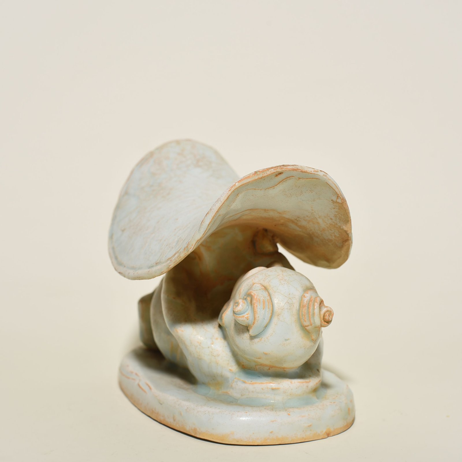 Song Dynasty Hutian kiln shadow celadon child pillow doll pillow