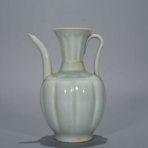 Song Dynasty Hutian kiln shadow green glaze melon-shaped teapot