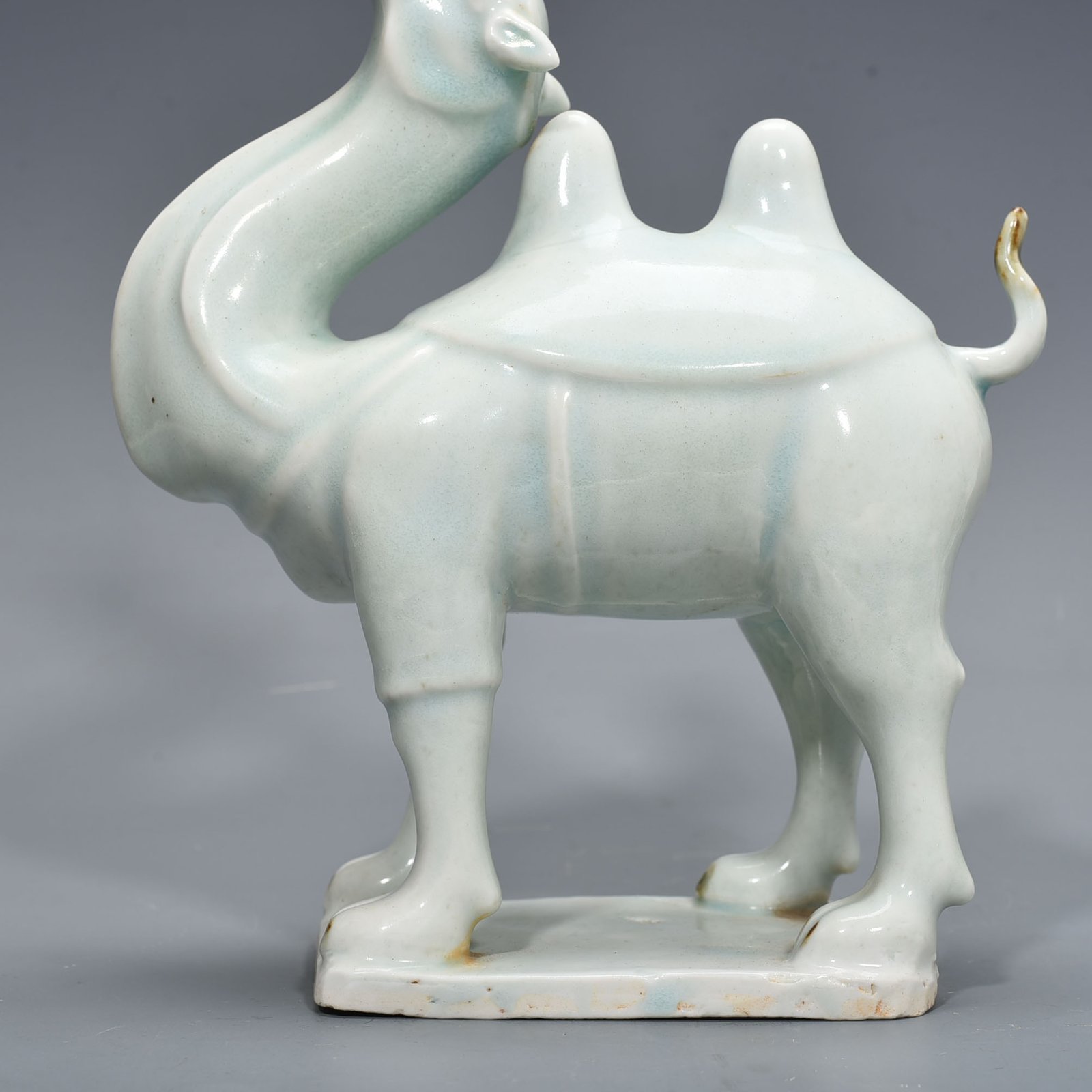 Song Dynasty Hutian kiln shadow celadon camel