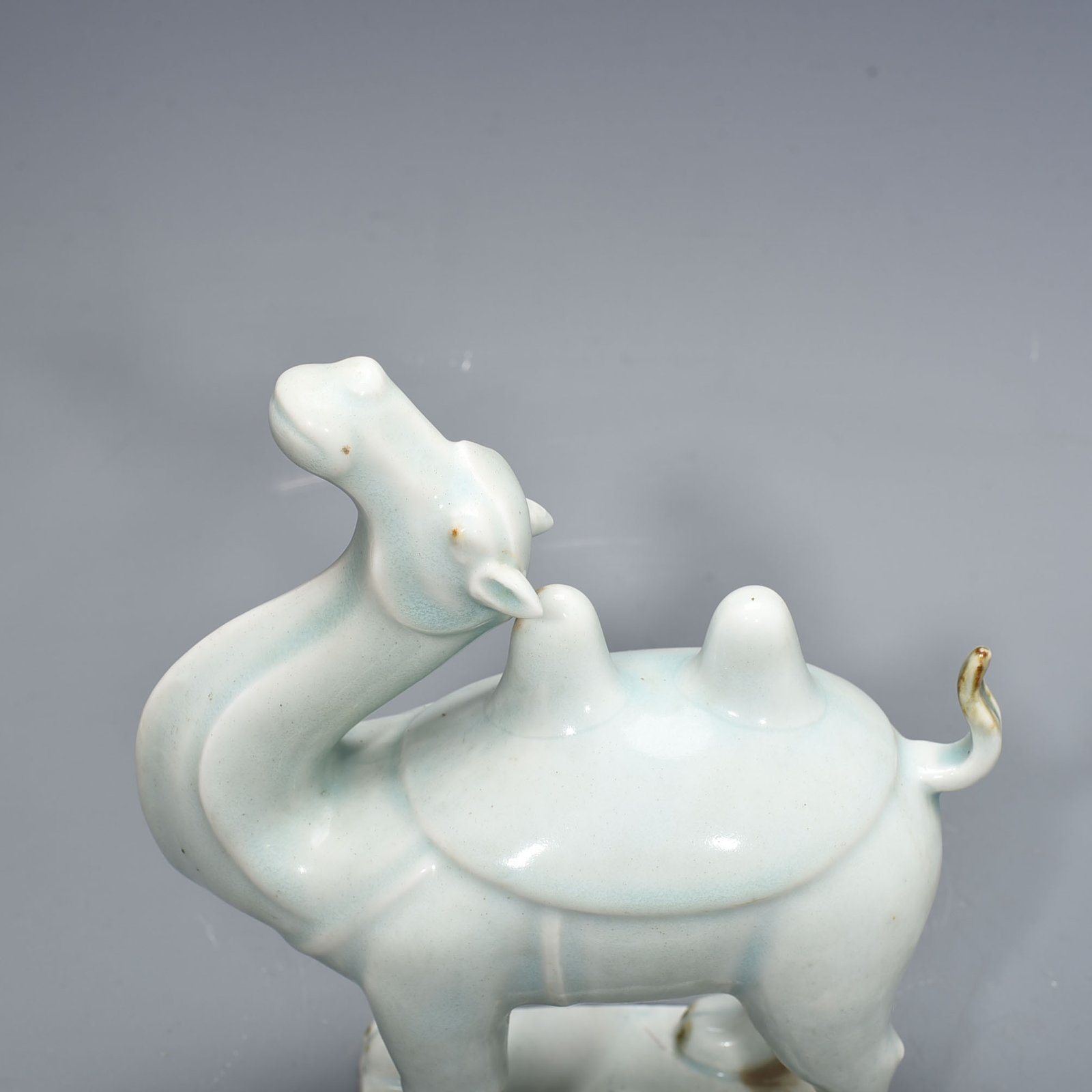 Song Dynasty Hutian kiln shadow celadon camel