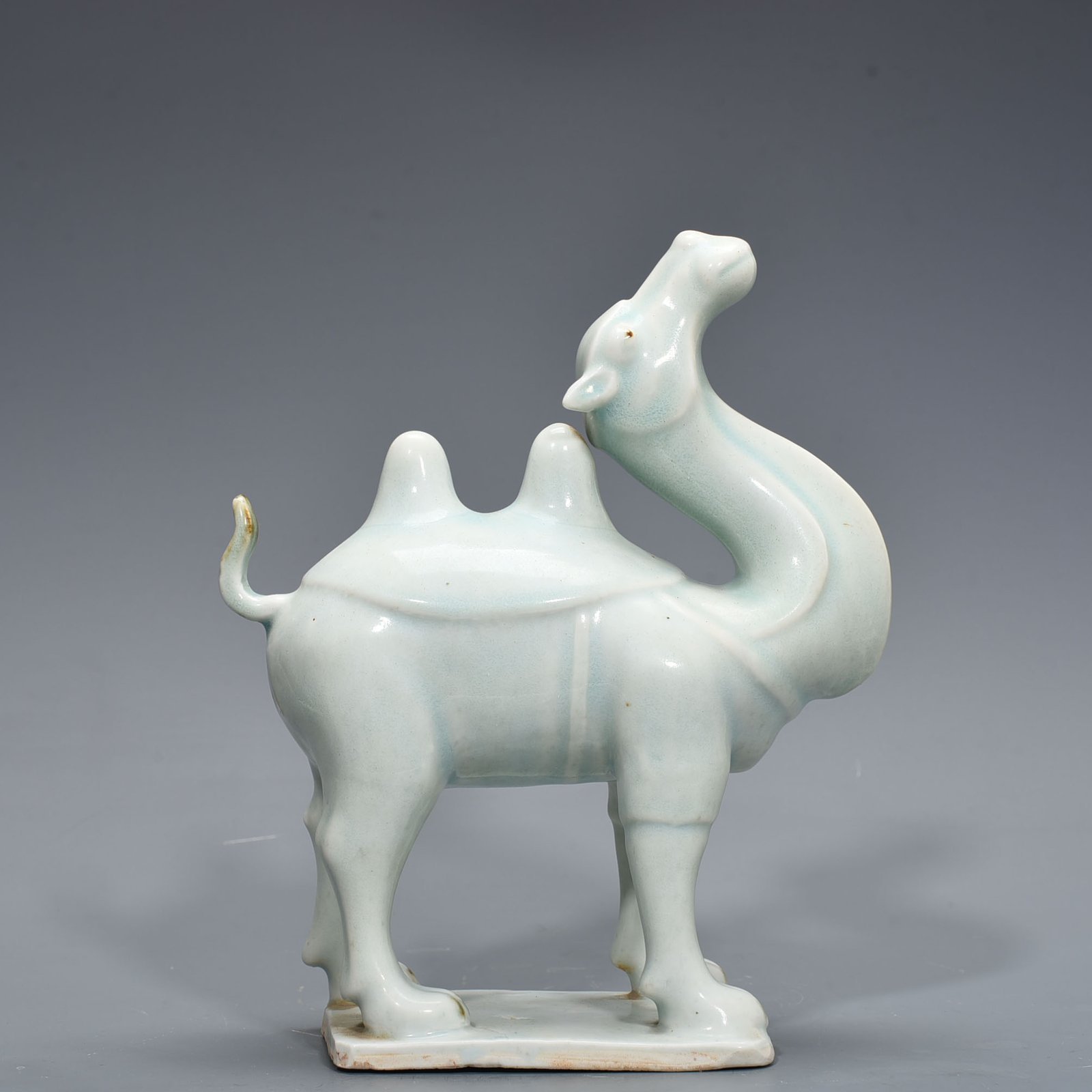 Song Dynasty Hutian kiln shadow celadon camel