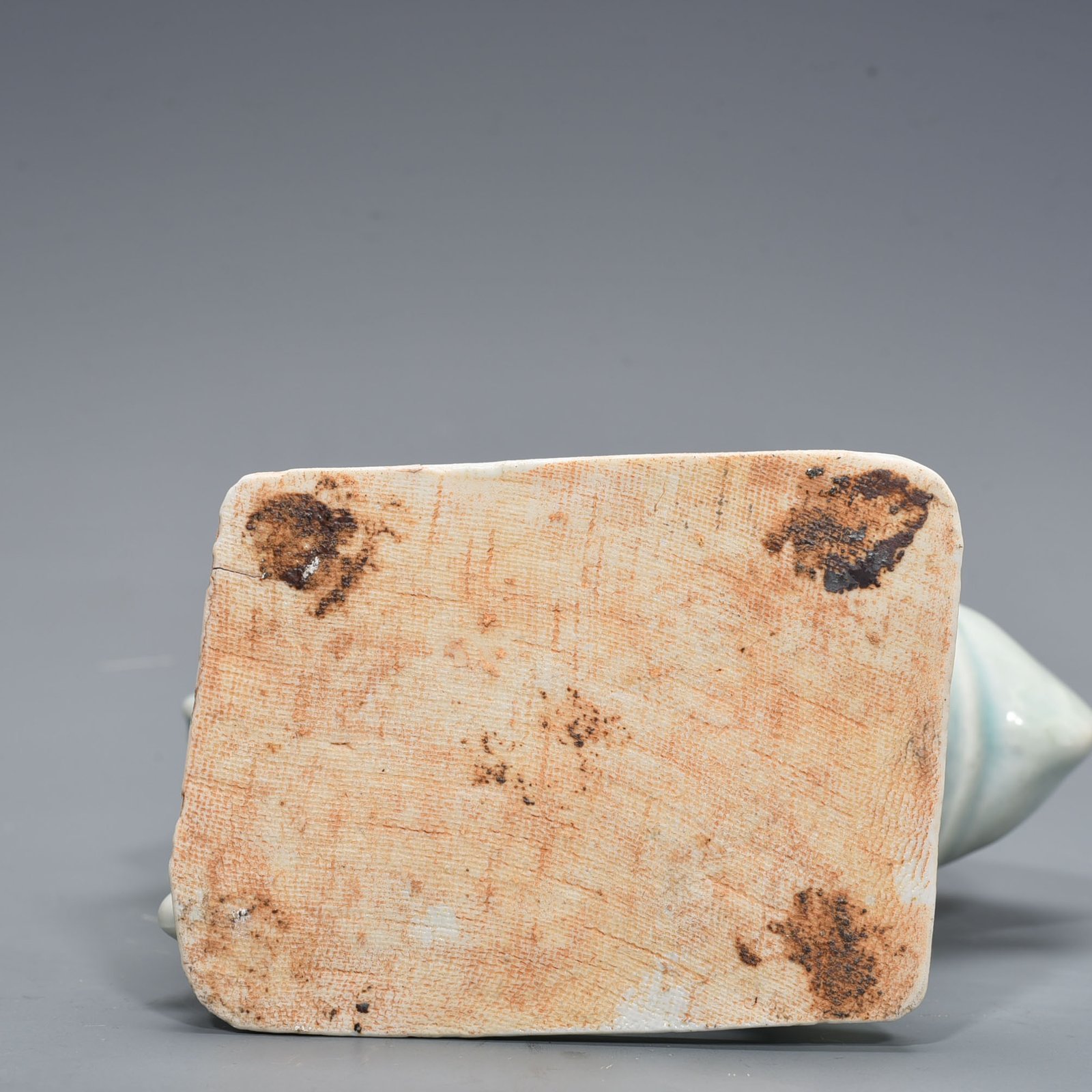 Song Dynasty Hutian kiln shadow celadon camel