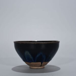 Song Dynasty's dazzling blue glaze lamp