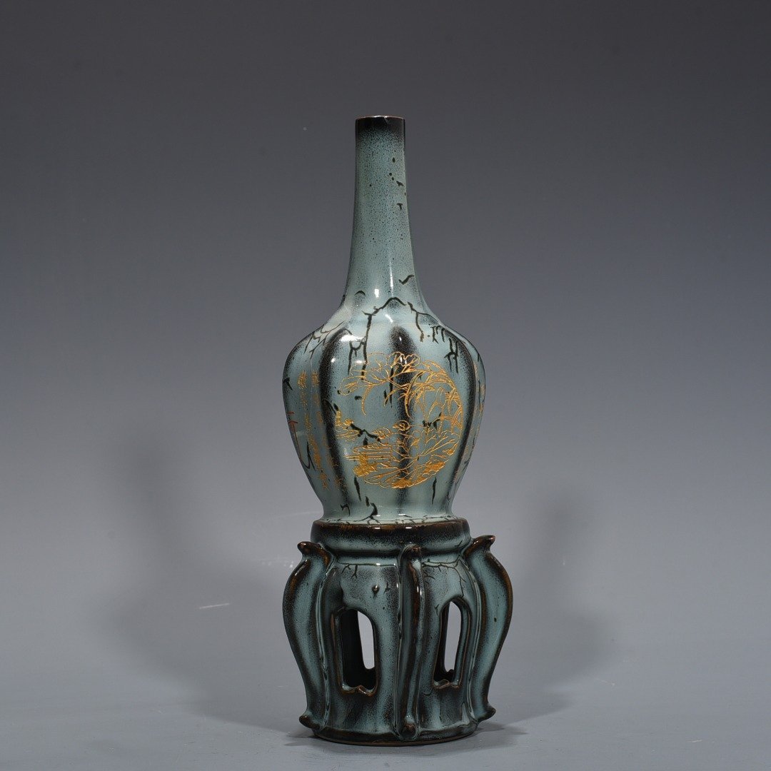 Song Dynasty June kiln of with inscriptions and eight square pure vase
