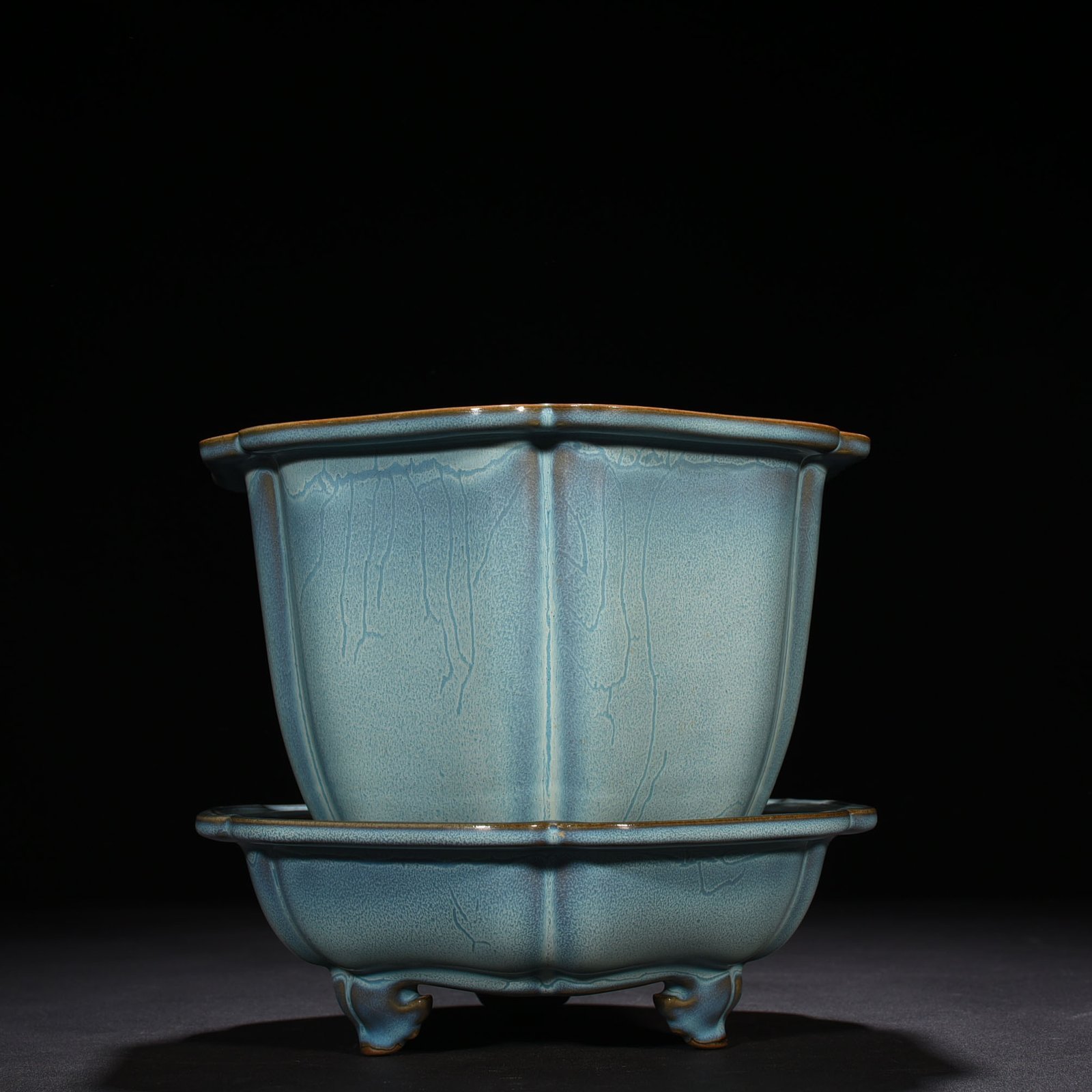Song Dynasty Jun kiln azure-glazed hexagonal flower pot with earthworm mud pattern