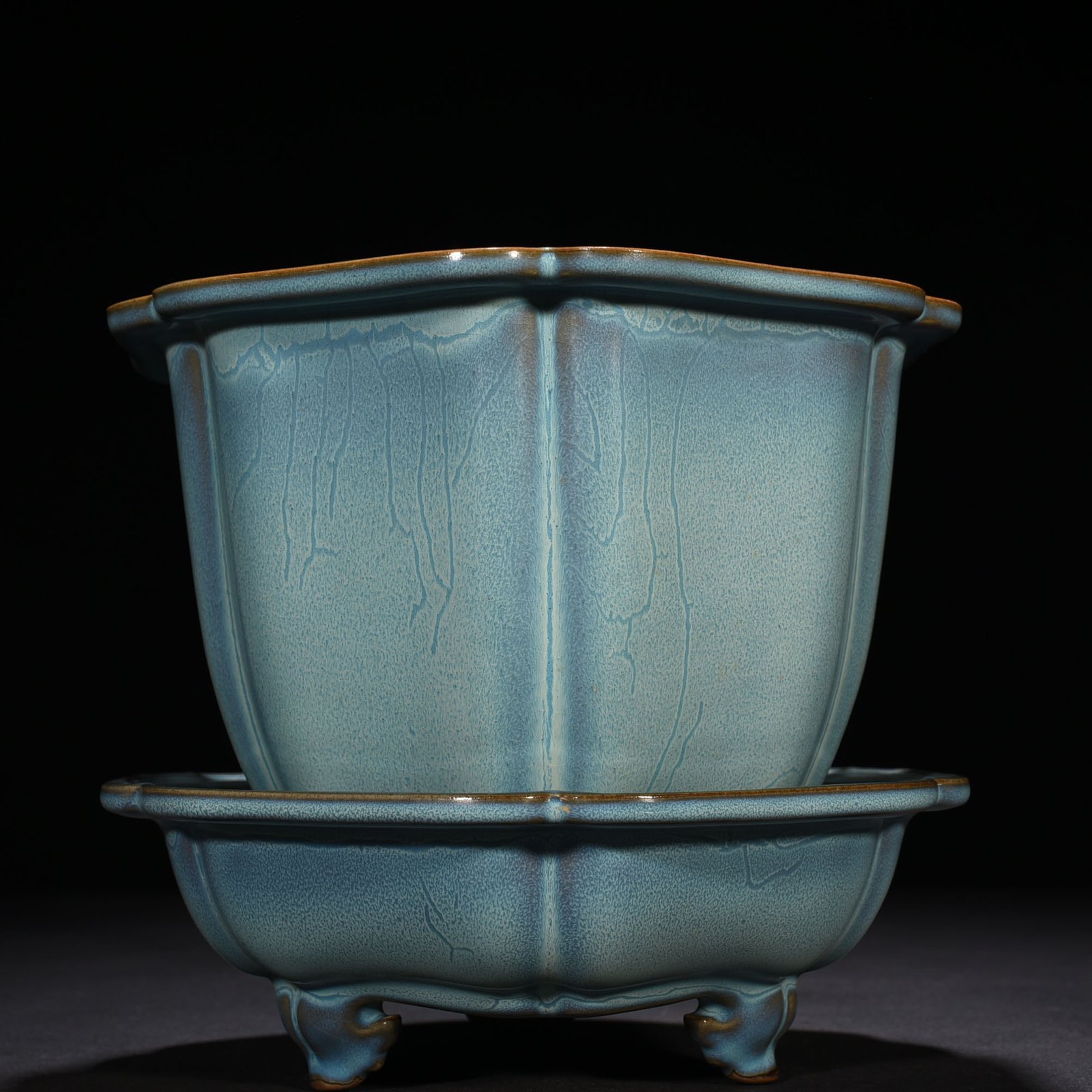 Song Dynasty Jun kiln azure-glazed hexagonal flower pot with earthworm mud pattern