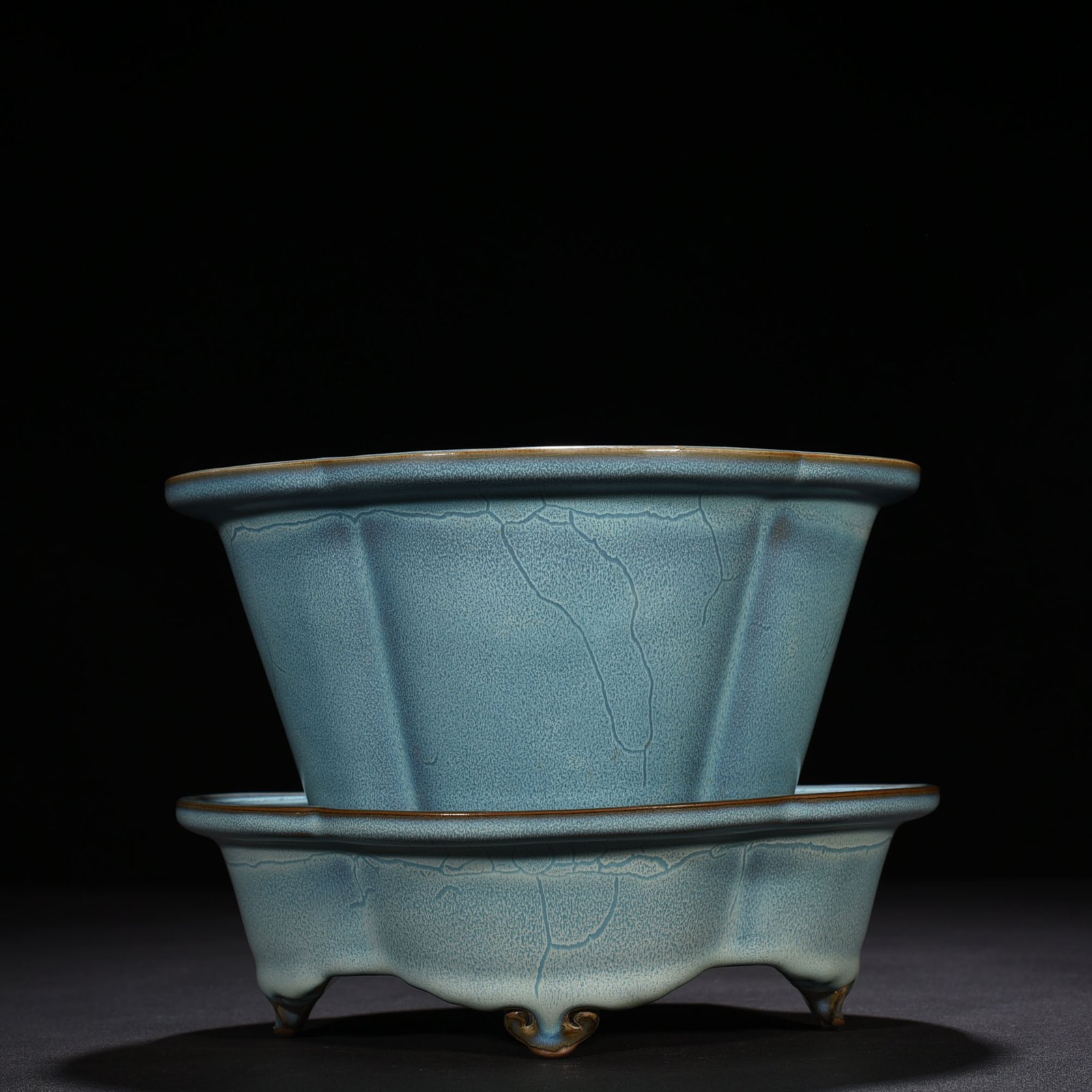 Song Dynasty Jun kiln azure-glazed crabapple-style flowerpot with earthworm mud pattern 17 23 cm Support 7 23 cm Pot