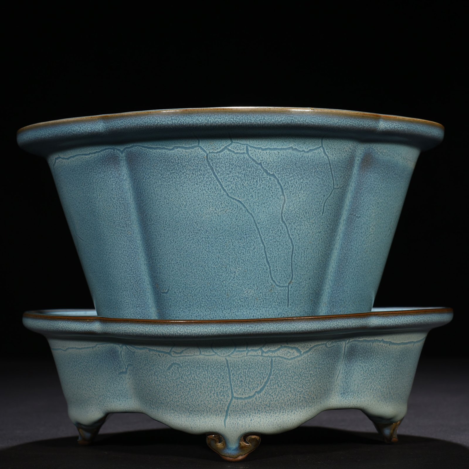 Song Dynasty Jun kiln azure-glazed crabapple-style flowerpot with earthworm mud pattern 17 23 cm Support 7 23 cm Pot