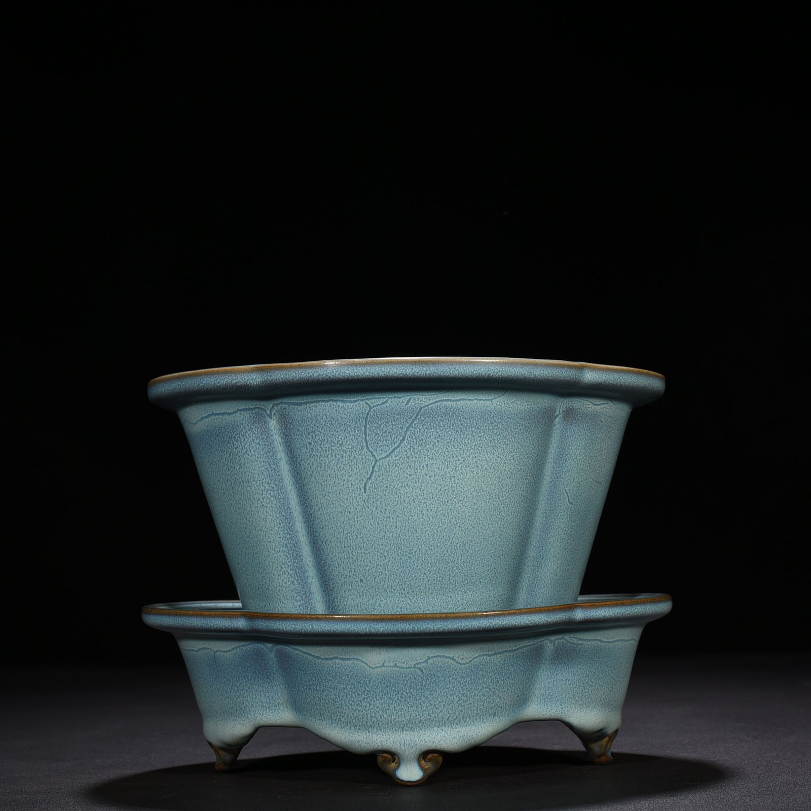 Song Dynasty Jun kiln azure-glazed crabapple-style flowerpot with earthworm mud pattern 17 23 cm Support 7 23 cm Pot