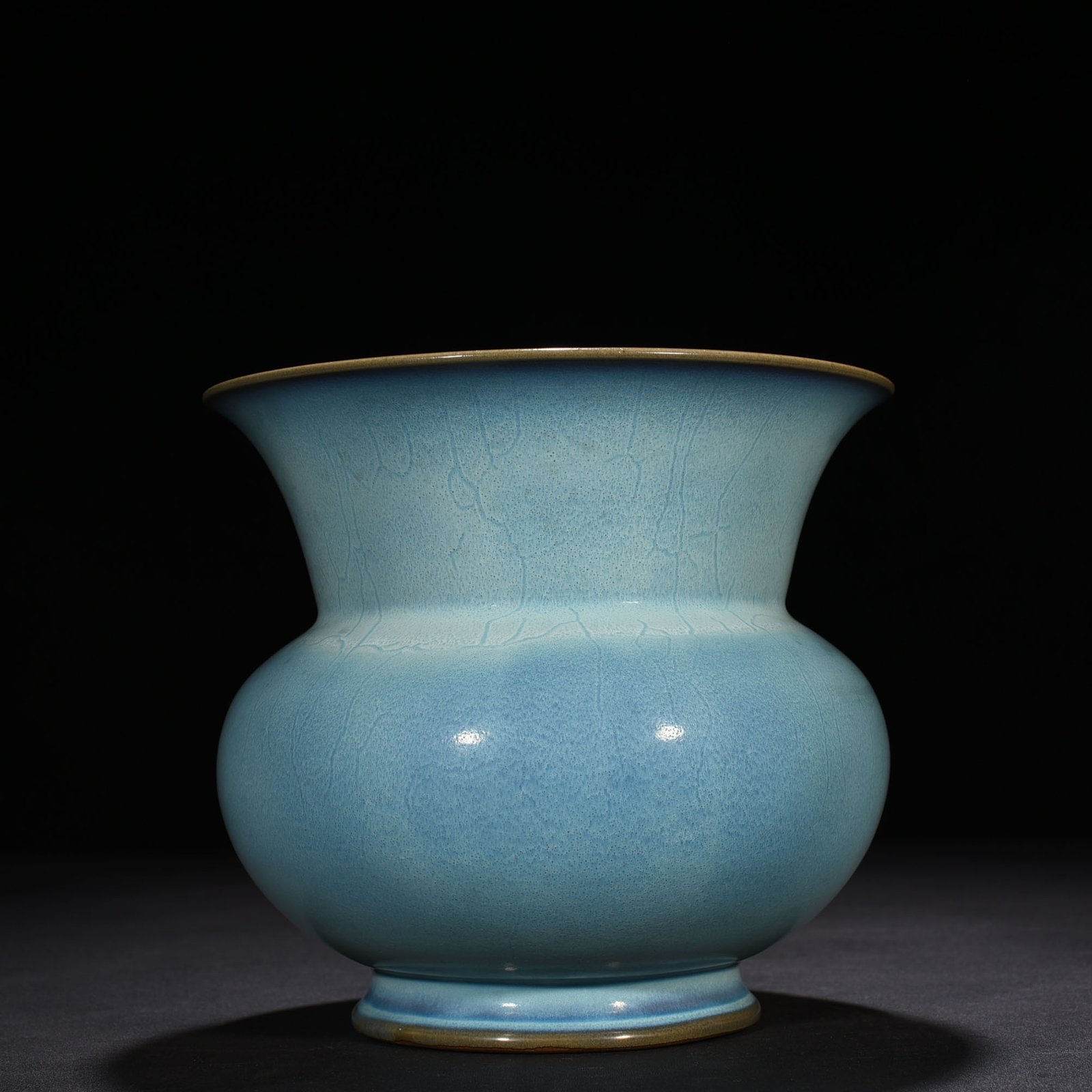 Song Dynasty Jun kiln azure slag bucket flowerpot with earthworm mud pattern