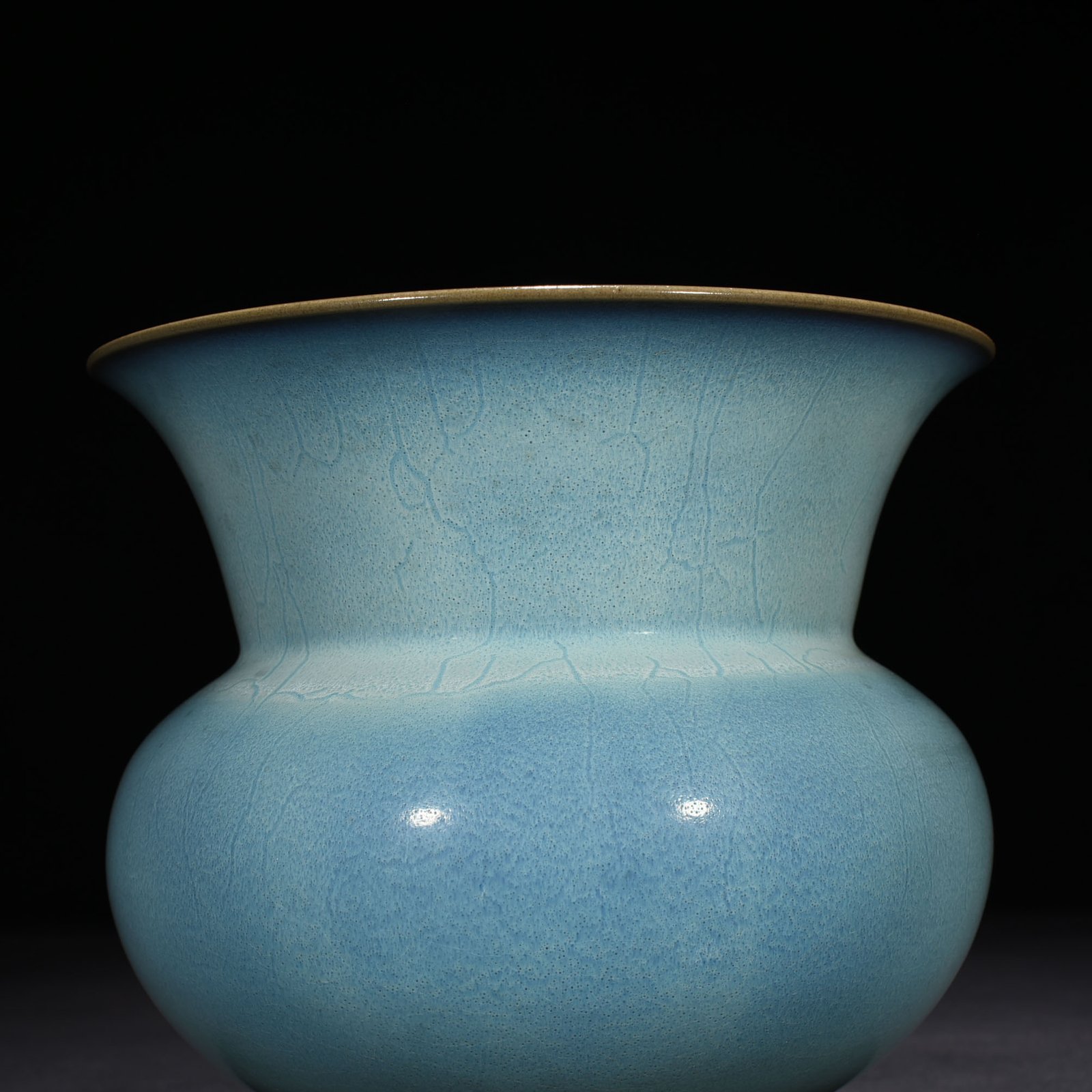 Song Dynasty Jun kiln azure slag bucket flowerpot with earthworm mud pattern