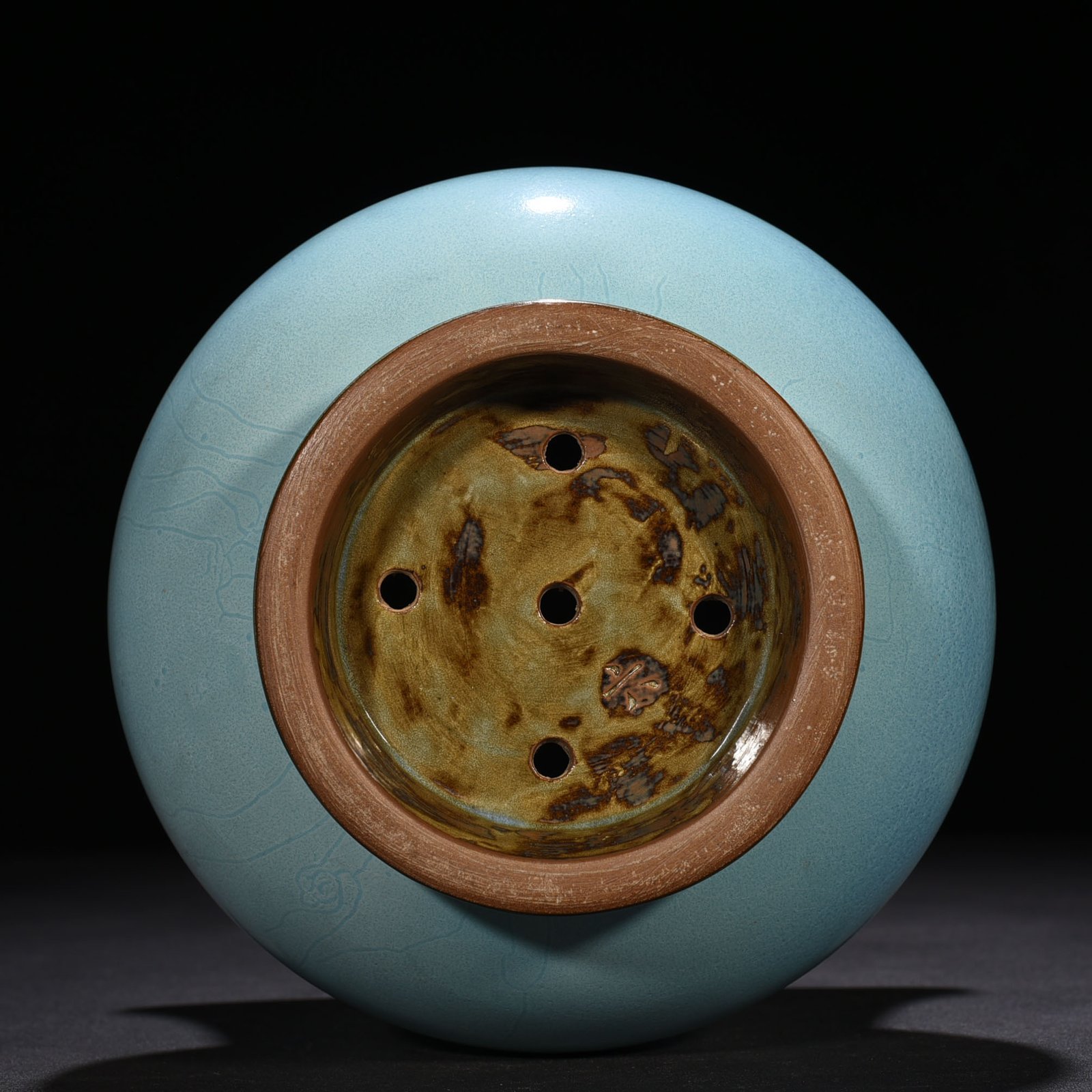 Song Dynasty Jun kiln azure slag bucket flowerpot with earthworm mud pattern
