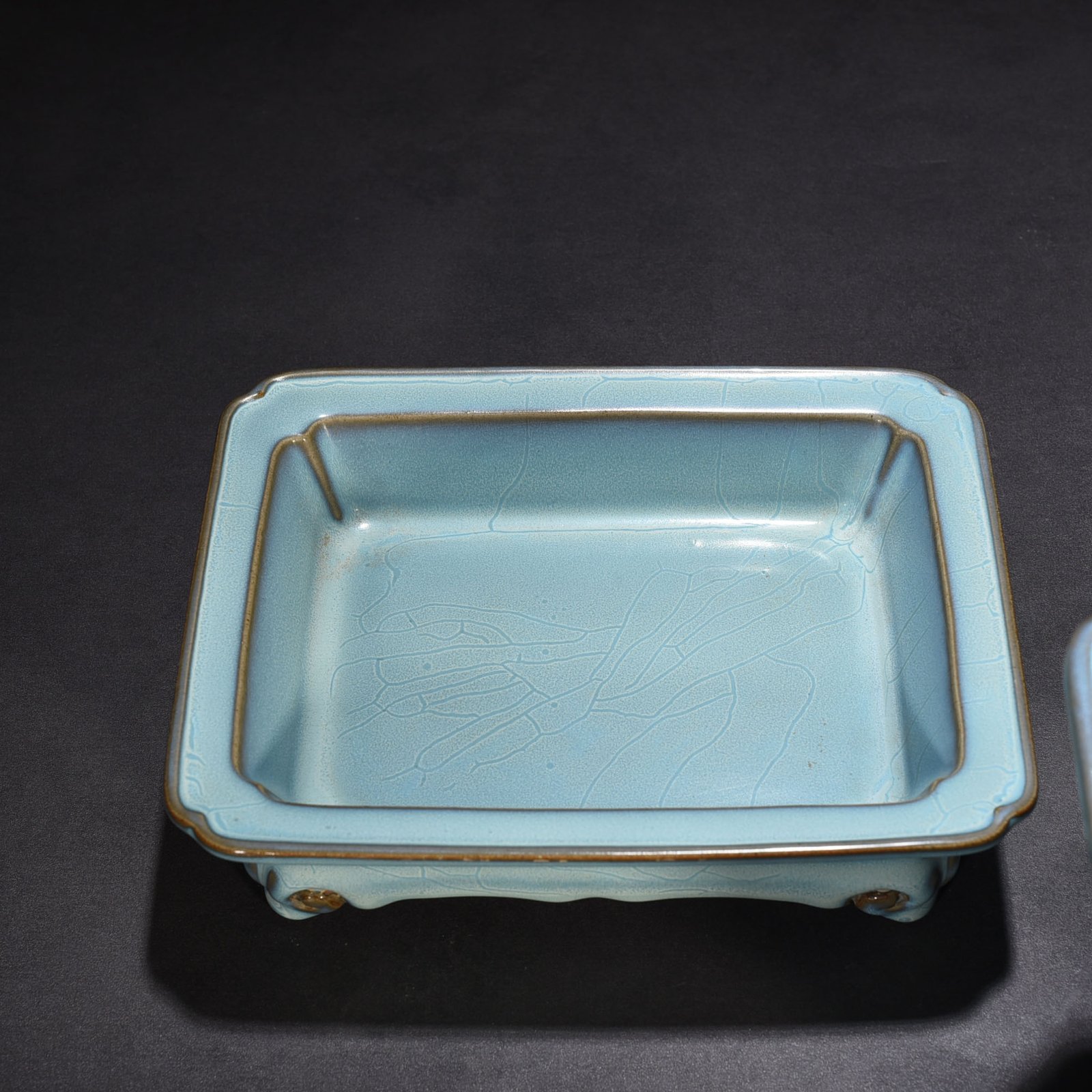 Song Dynasty Jun kiln azure glaze long flowerpot with earthworm mud pattern 18 22 cm holder 6.5 22.5 cm pot