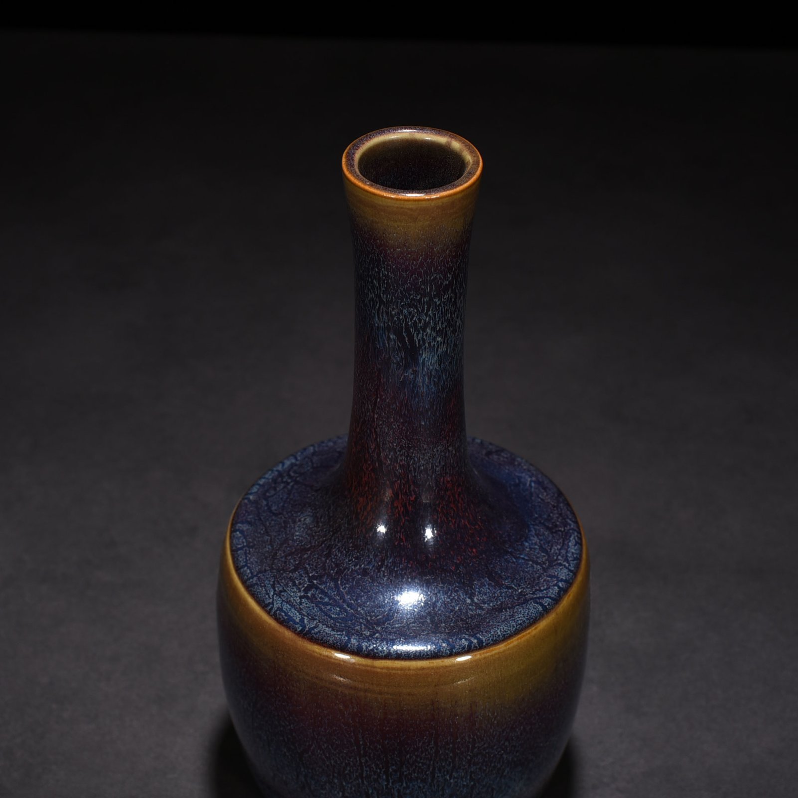 Song Dynasty Jun kiln Fenghua model rose purple glaze paper mallet vase