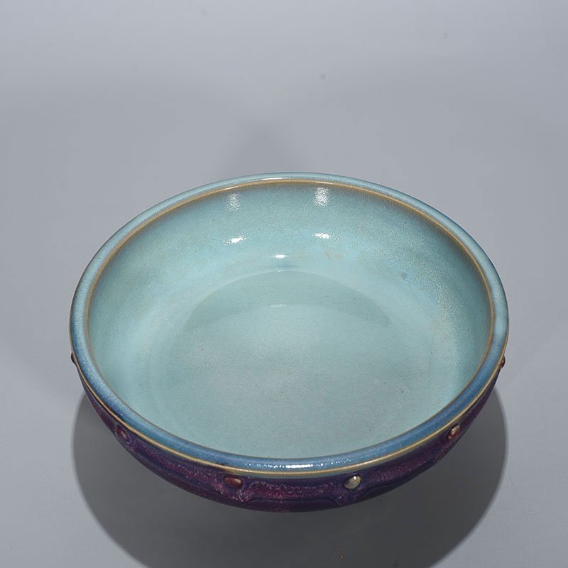Song Dynasty Jun kiln Fenghua model rose purple glaze drum nail wash