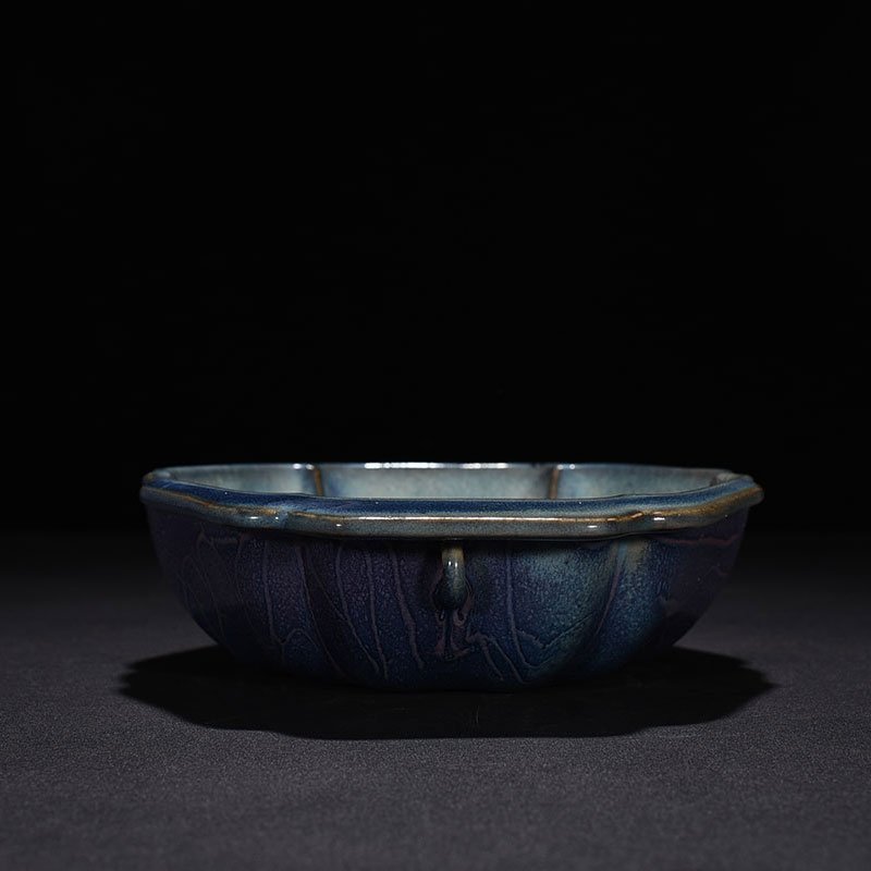 Song Dynasty Jun kiln model obsidian rose purple glaze hat and ear washer
