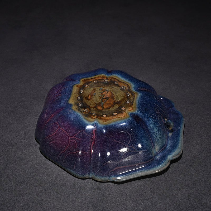 Song Dynasty Jun kiln model obsidian rose purple glaze hat and ear washer