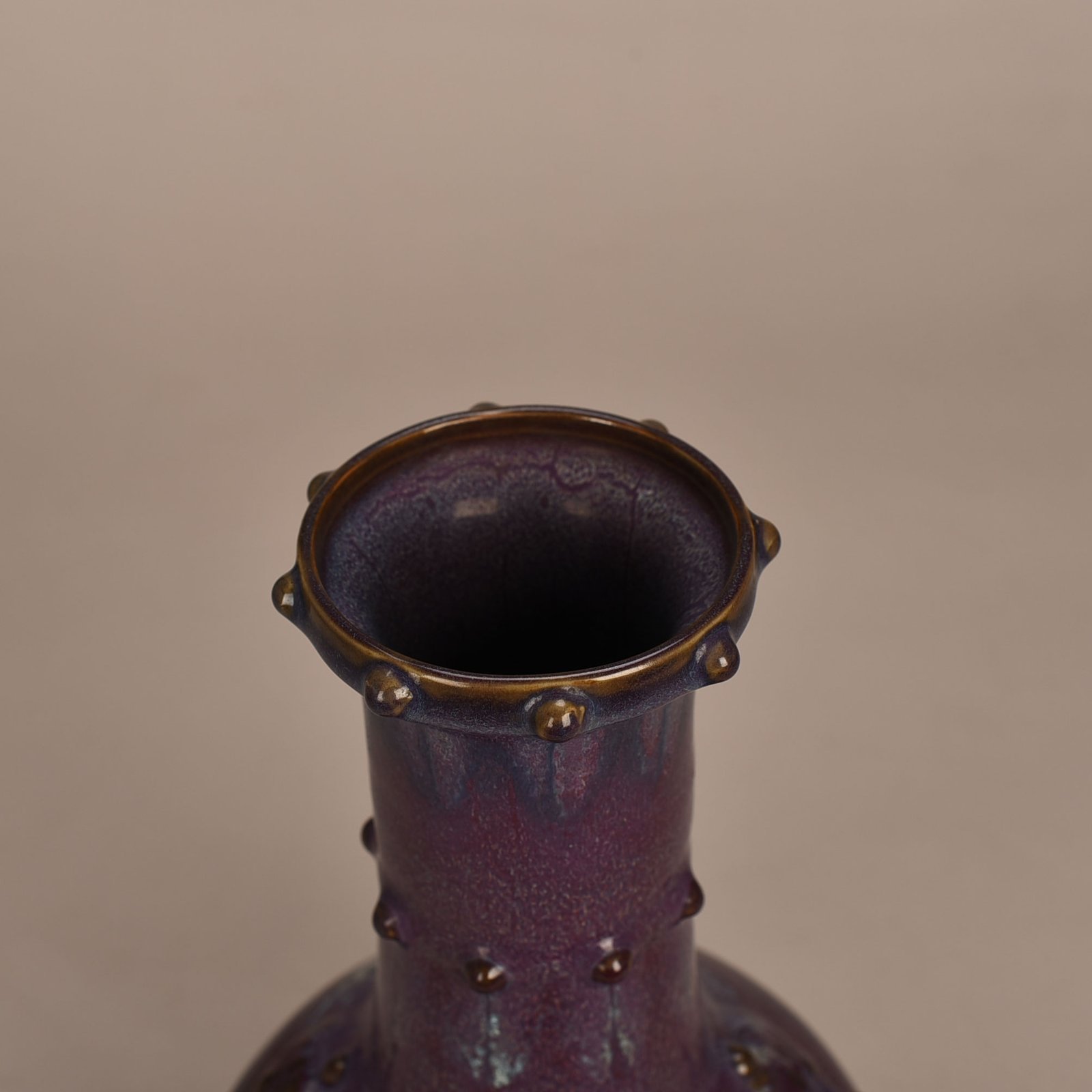 Song Dynasty Jun kiln Jingguo model rose purple glaze drum nail dish vase