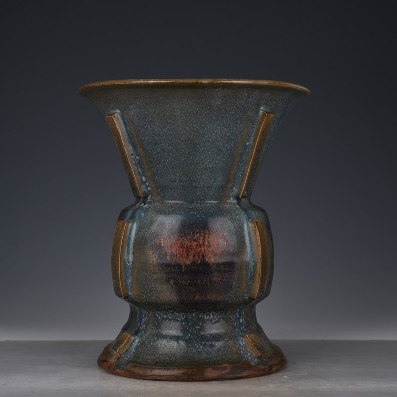Song Dynasty Jun kiln obsidian glaze halberd vase