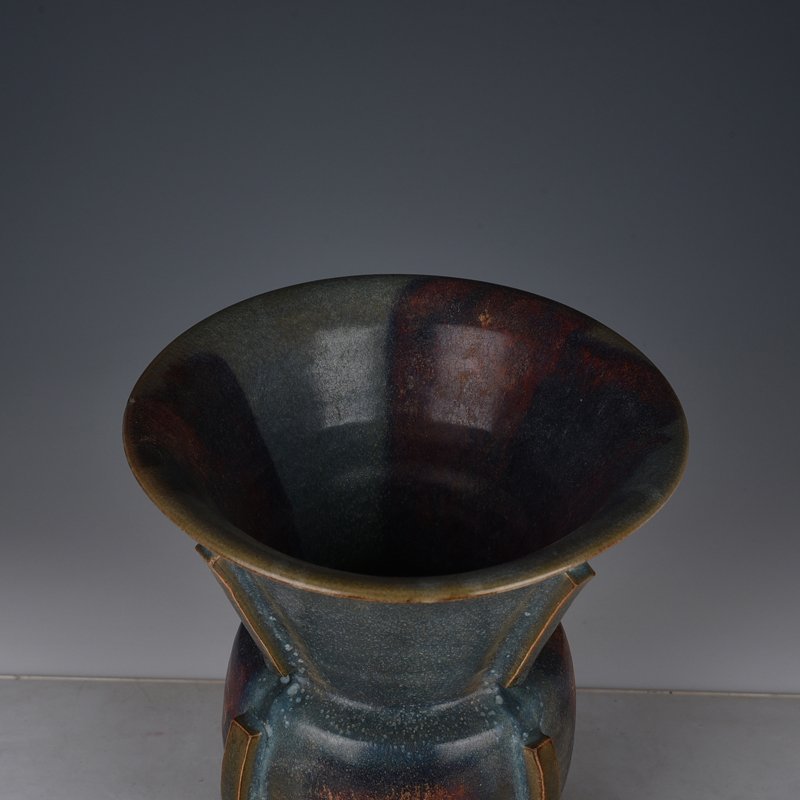Song Dynasty Jun kiln obsidian glaze halberd vase