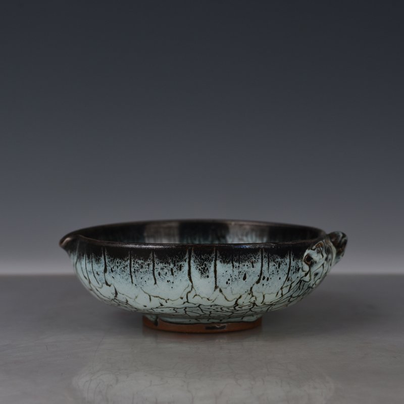 Song Dynasty Jun kiln peach-shaped washer