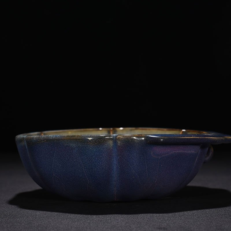 Song Dynasty Jun kiln of obsidian rose purple glaze hat and ear washer