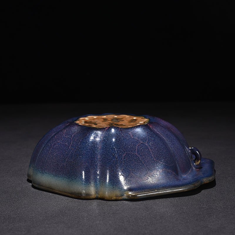 Song Dynasty Jun kiln of obsidian rose purple glaze hat and ear washer