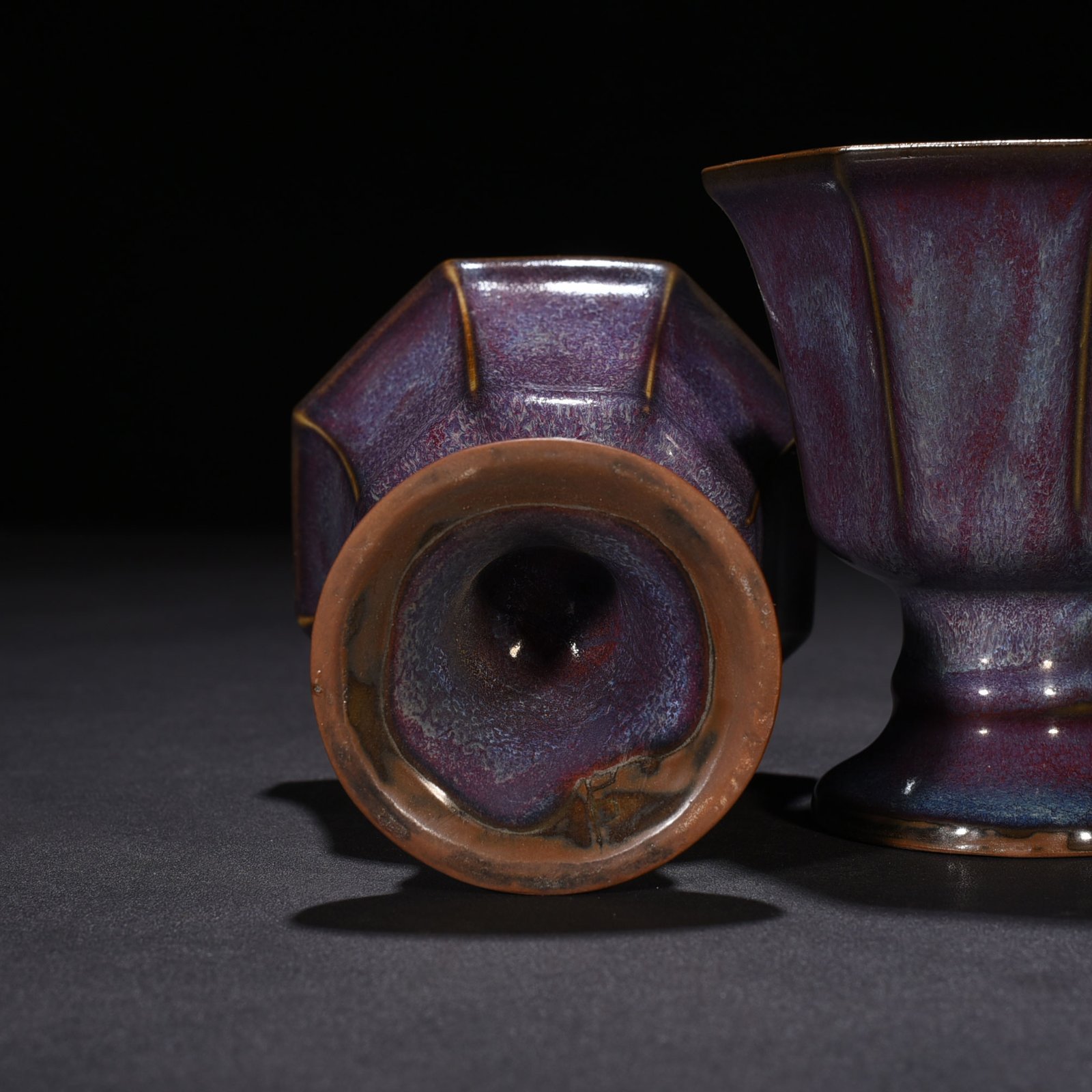 Song Dynasty Jun kiln rose purple glaze official eight-way goblet