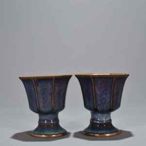 Song Dynasty Jun kiln rose purple glaze official eight-way stem cup