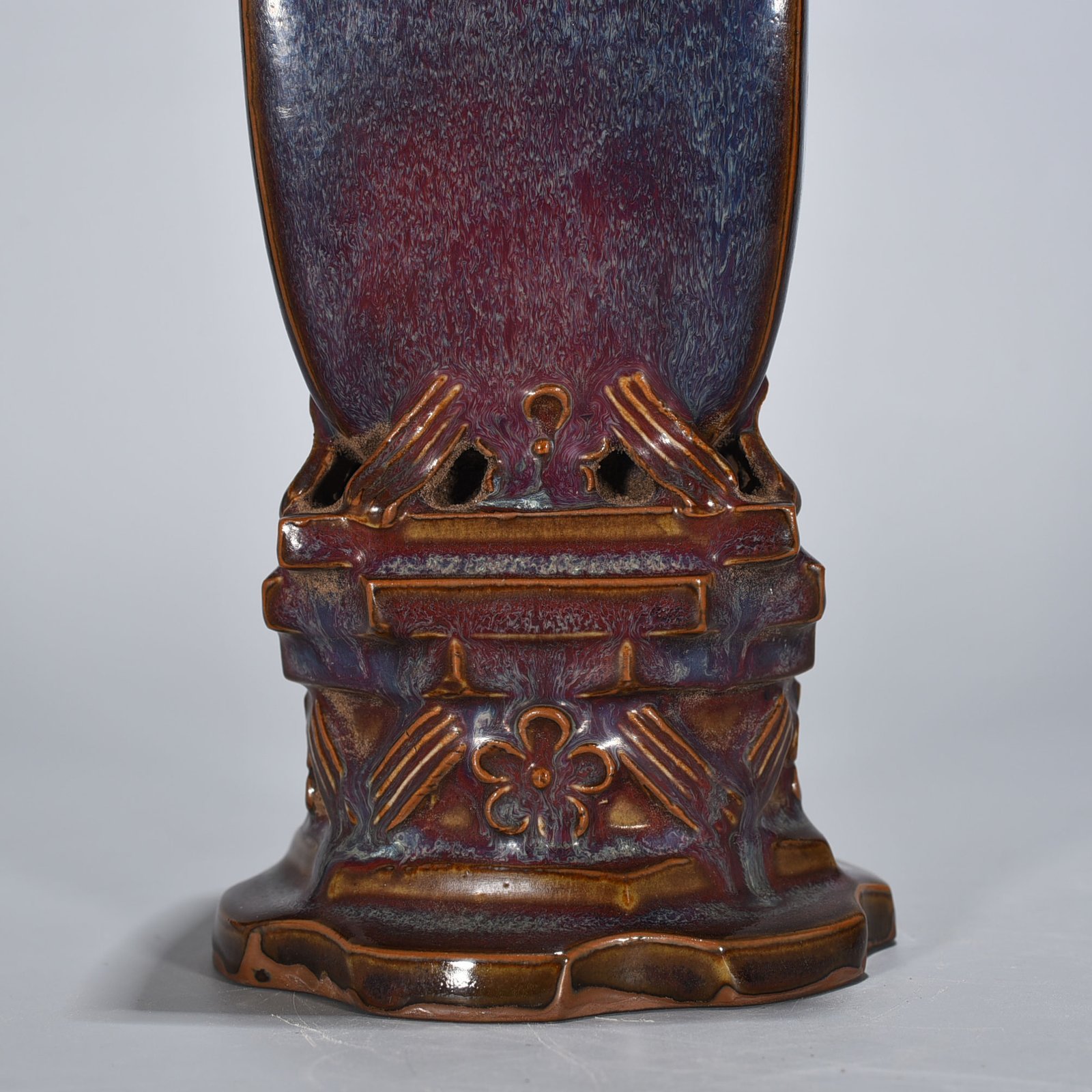 Song Dynasty Jun kiln rose purple glaze official square vase with seat