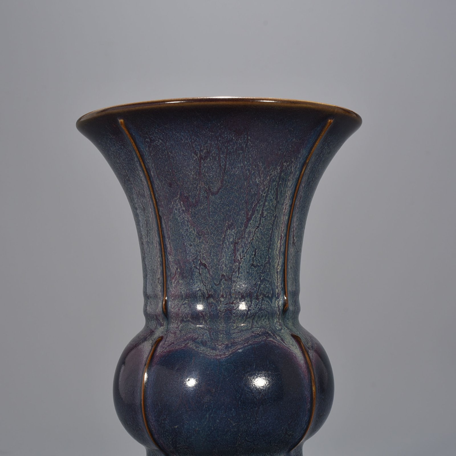 Song Dynasty Jun kiln rose purple glaze Zhenghe style halberd vase