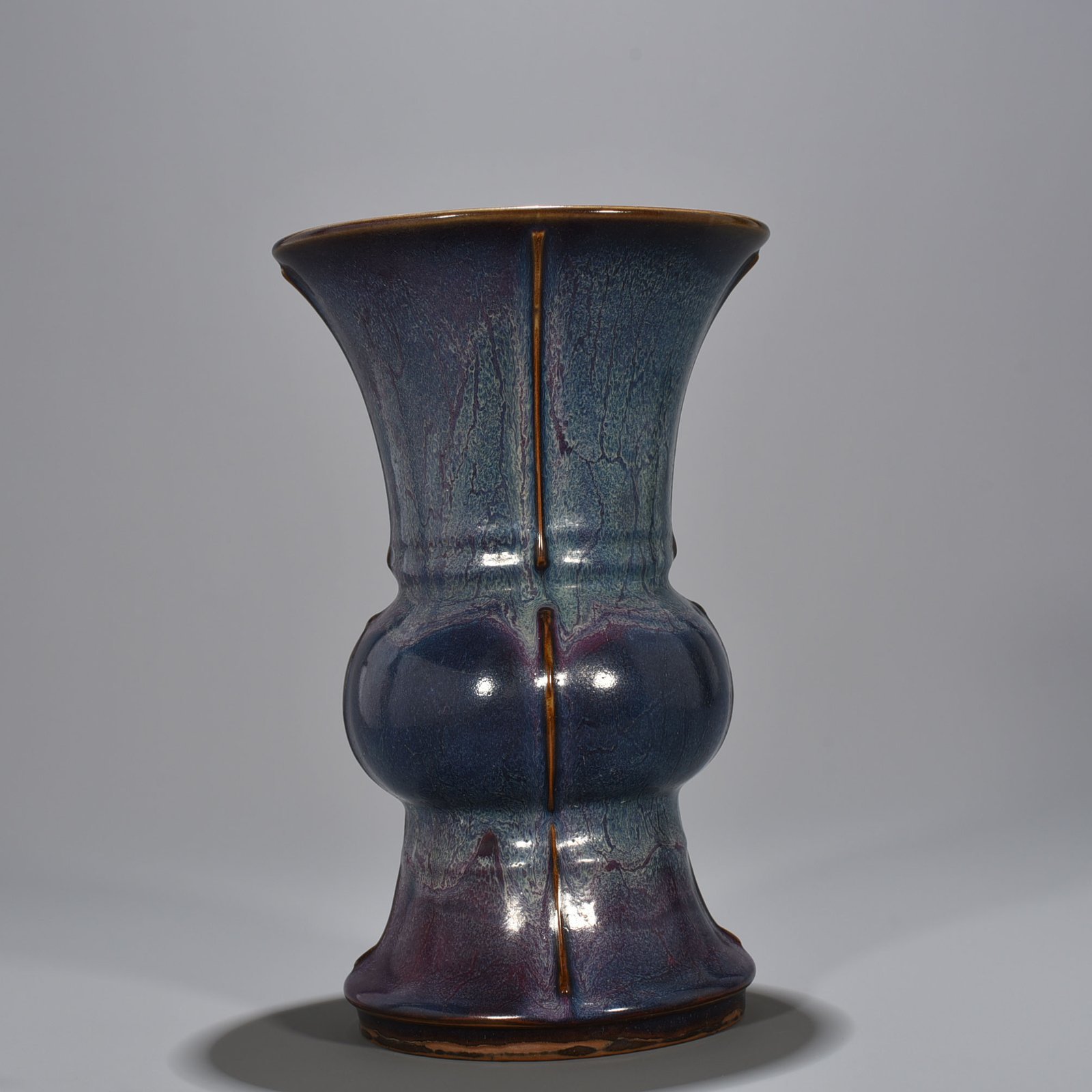 Song Dynasty Jun kiln rose purple glaze Zhenghe style halberd vase