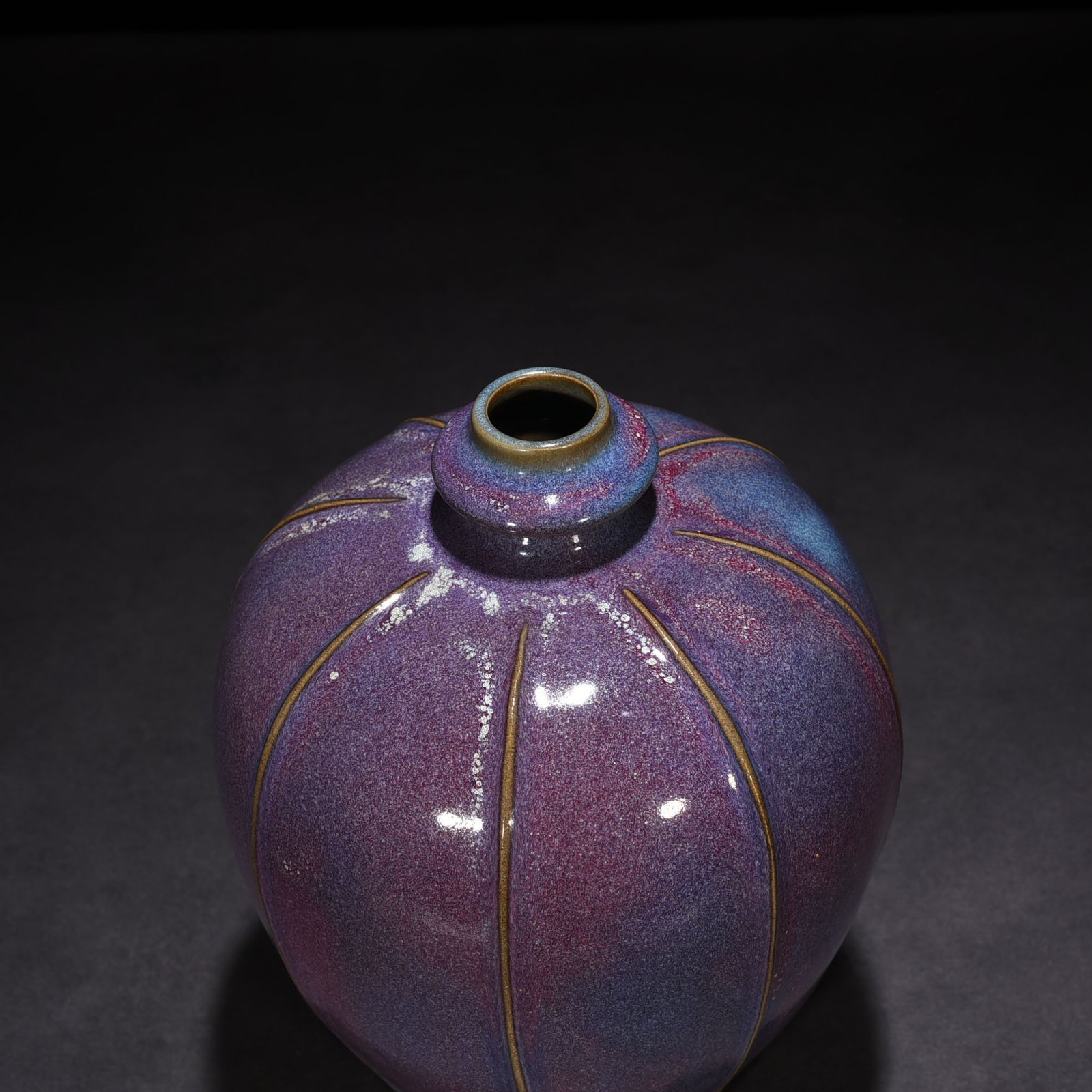 Song Dynasty Jun kiln rose purple glaze plum vase