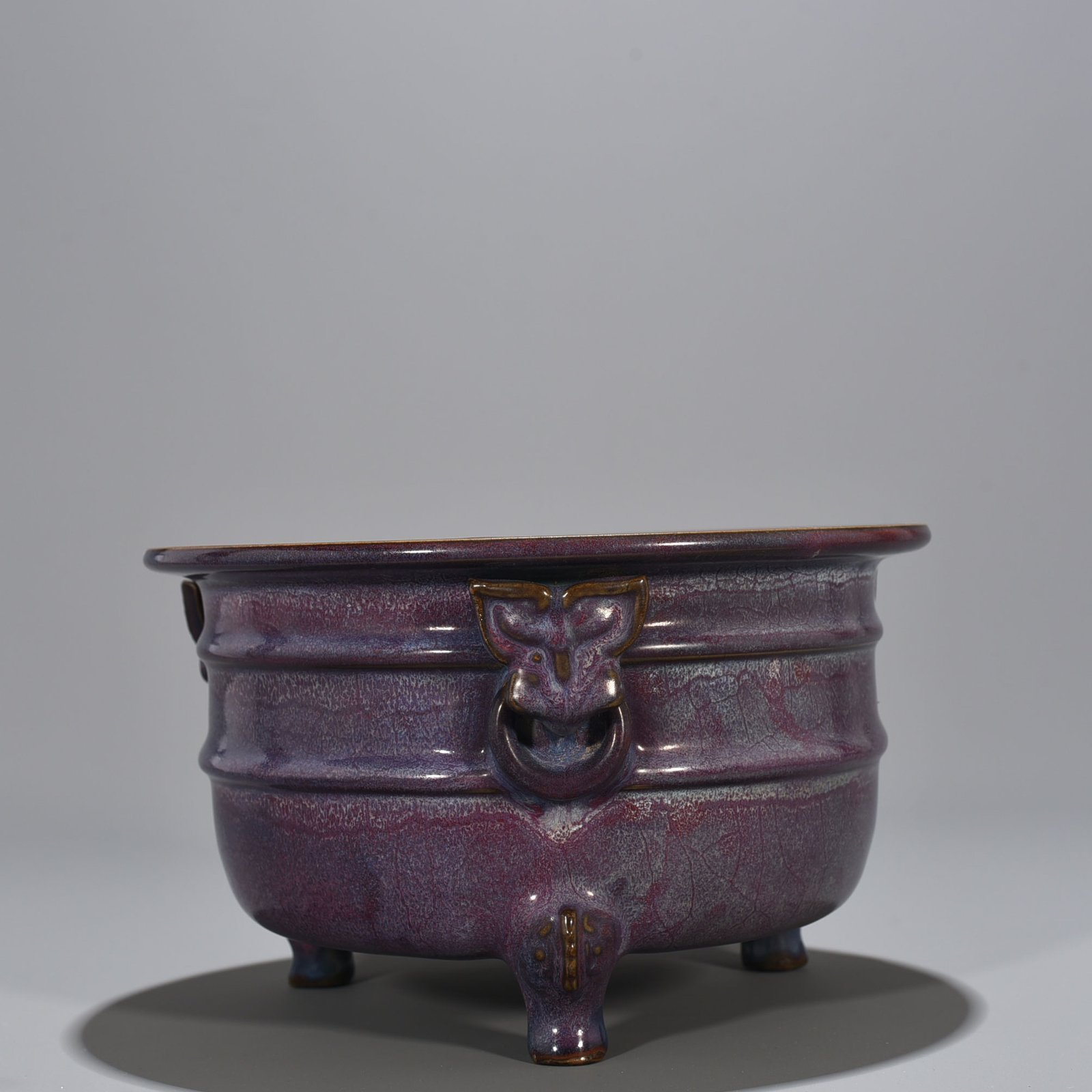 Song Dynasty Jun kiln rose purple glaze dazzling pattern three-legged Burner