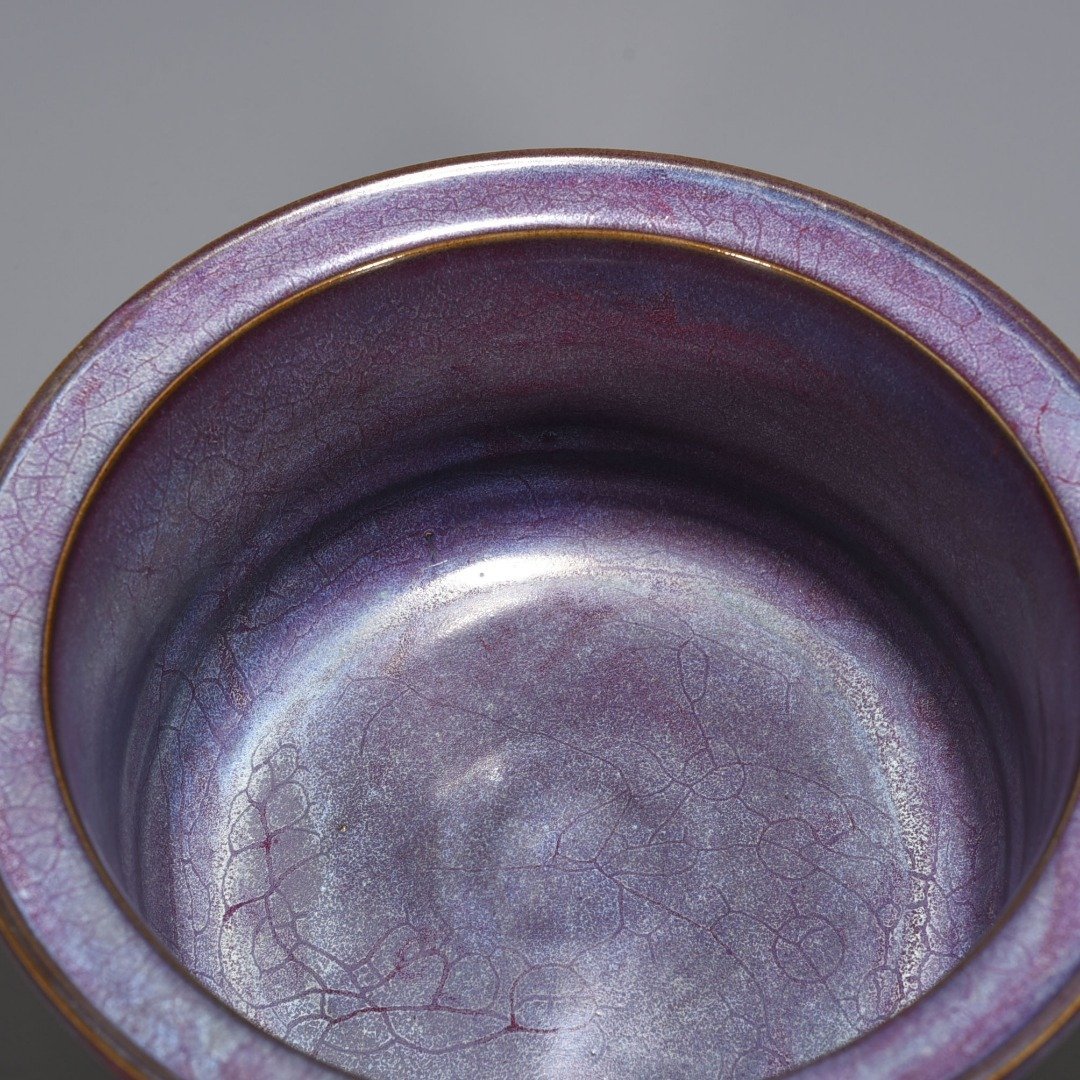 Song Dynasty Jun kiln rose purple glaze dazzling pattern three-legged Burner