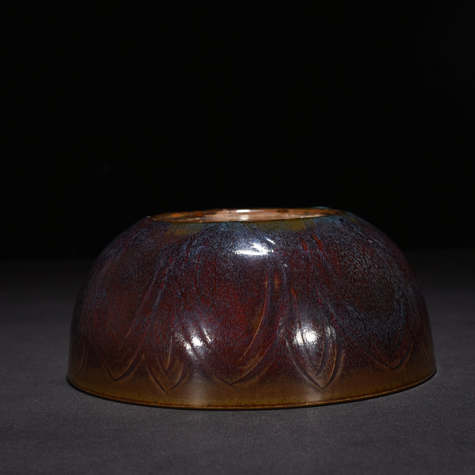 Song Dynasty Jun kiln rose purple glaze dragon bowl