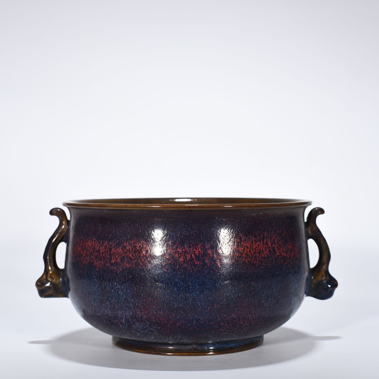 Song Dynasty Jun kiln rose purple glaze earthworm stove