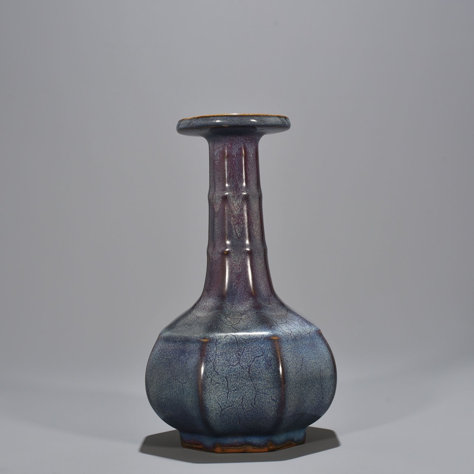 Song Dynasty Jun kiln rose purple glaze heavy and eight-way plate mouth vase