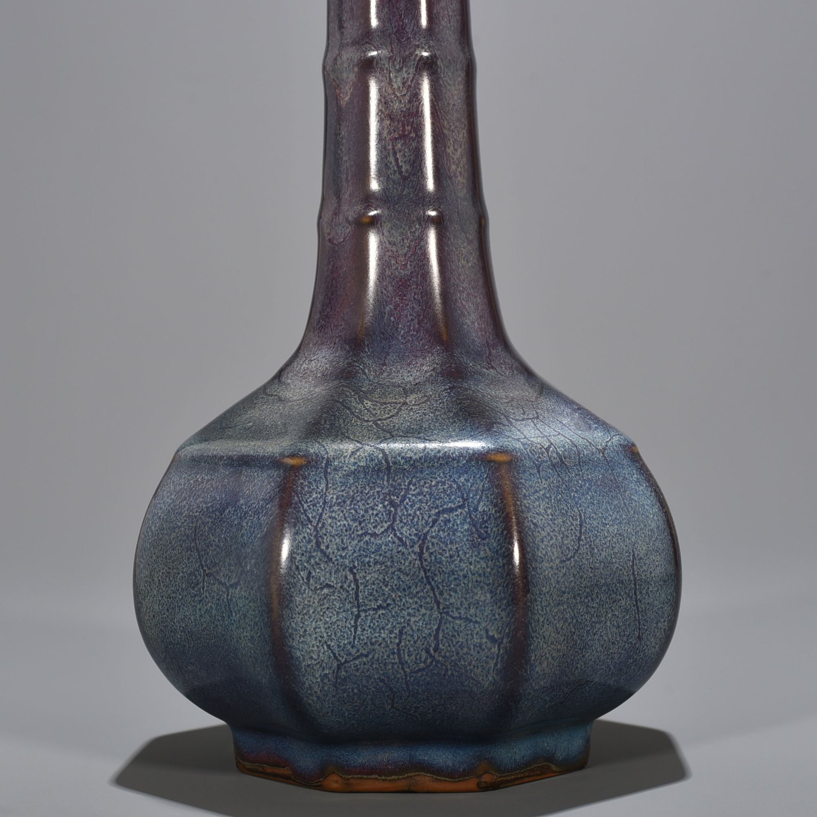 Song Dynasty Jun kiln rose purple glaze heavy and eight-way plate mouth vase