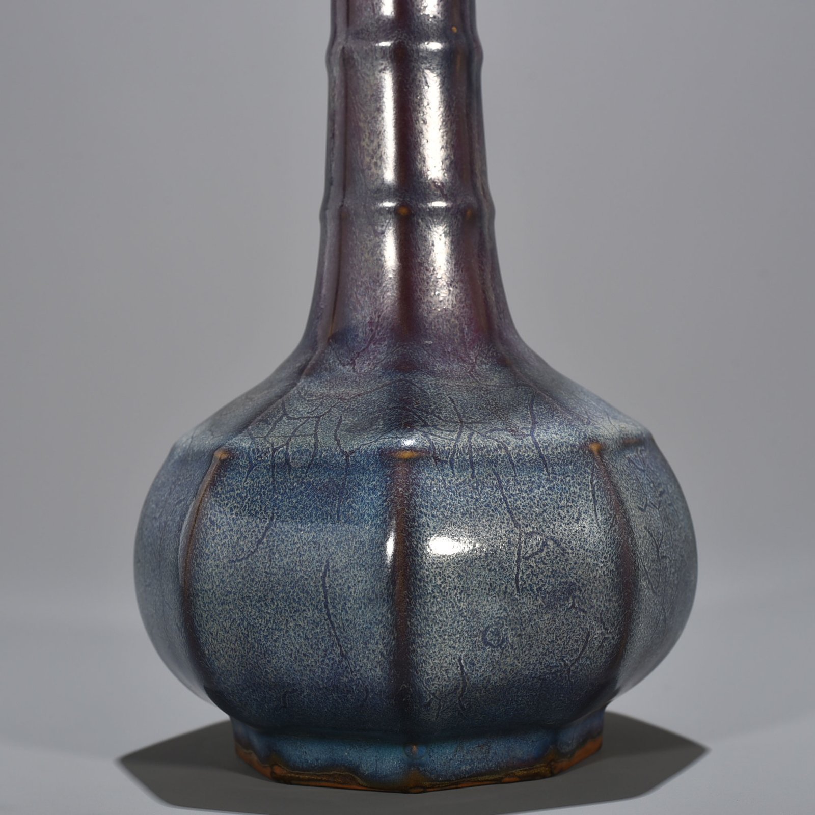 Song Dynasty Jun kiln rose purple glaze heavy and eight-way plate mouth vase