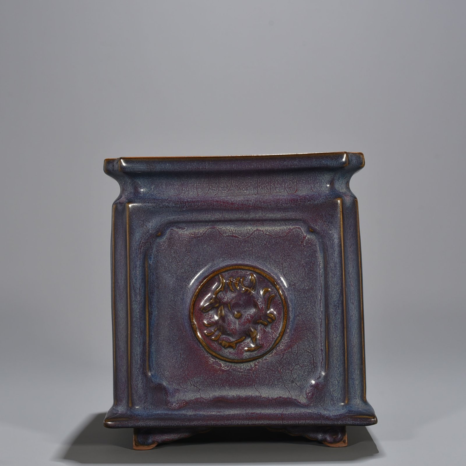 Song Dynasty Jun kiln rose purple glaze heavy and square mythical beast pen holder